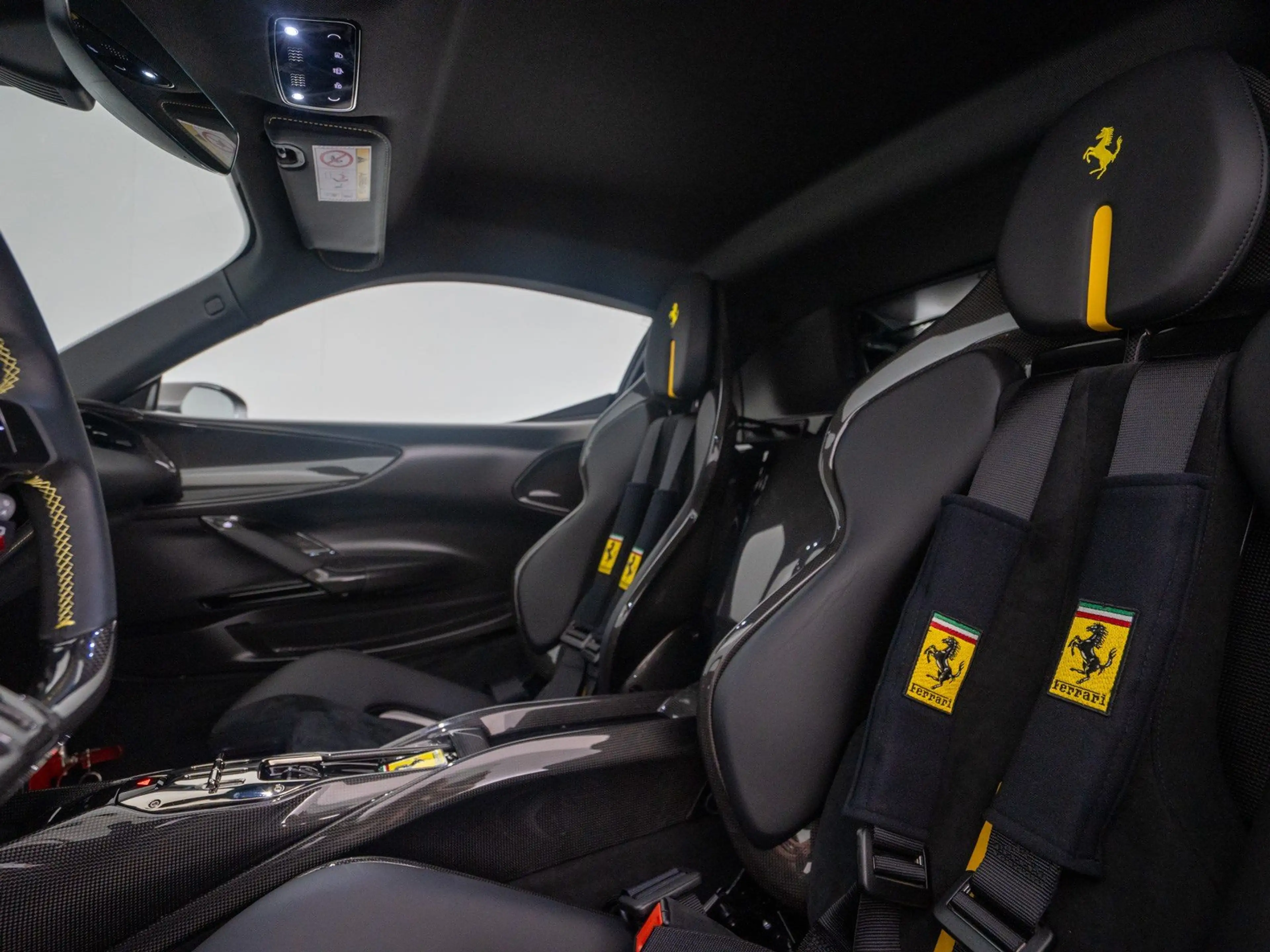 Ferrari SF90 Stradale ASSETTO FIORANO FERRARI SINGEN — photo 14