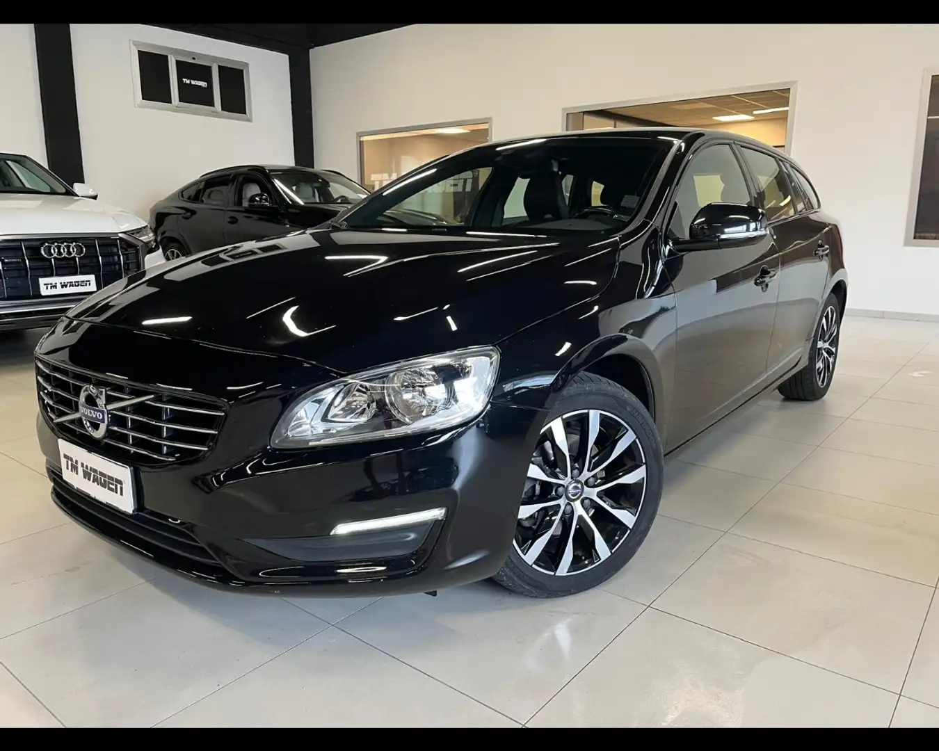 Volvo V60 D3 Geartronic Kinetic Grau - 1