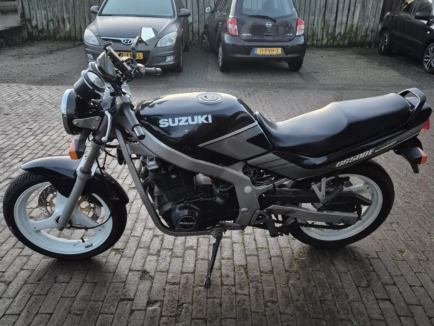 Suzuki GS 500 Zwart - 1