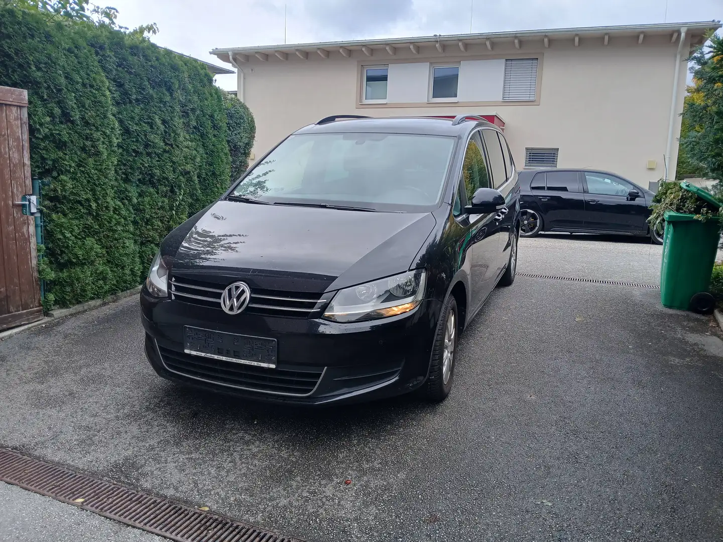 Volkswagen Sharan Sharan Comfortline BMT 2,0 TDI  Comfortline Schwarz - 2