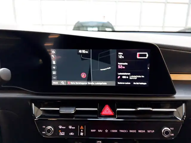 Kia E-Niro view 11
