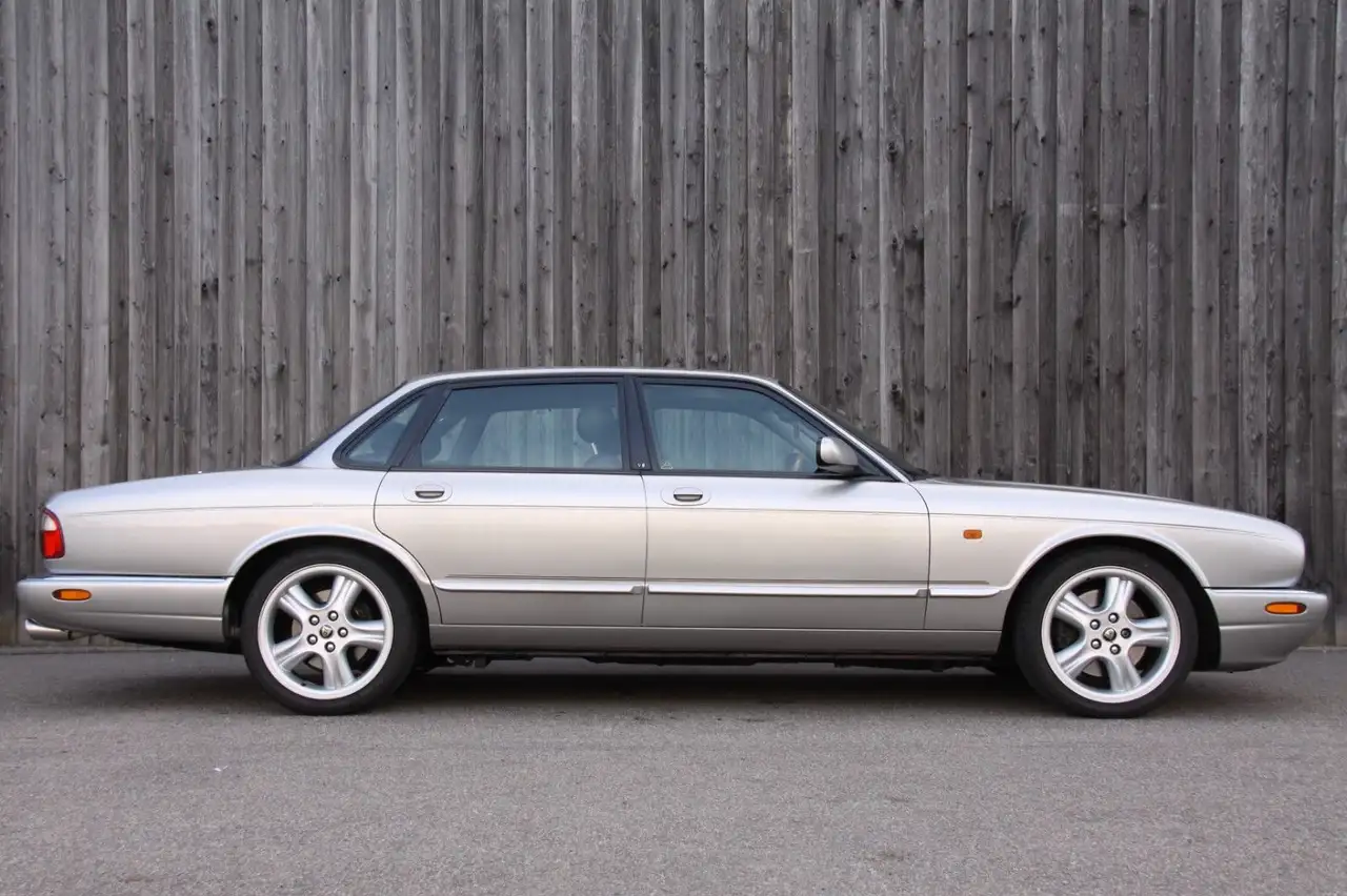 Jaguar XJR Top gepflegter XJR mit 3 Jahre Garantie, foto 6