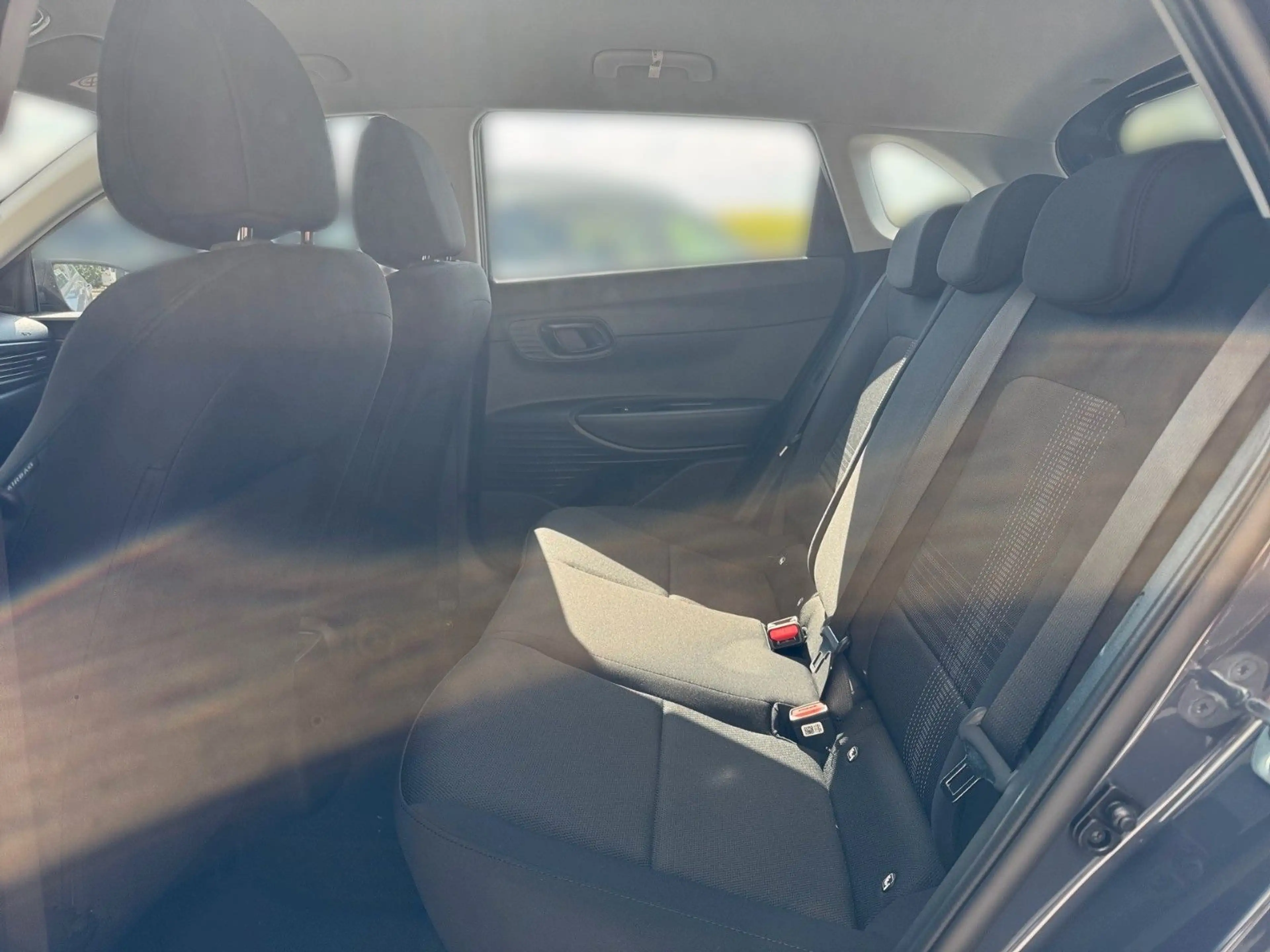 Hyundai i20 Select — photo 11