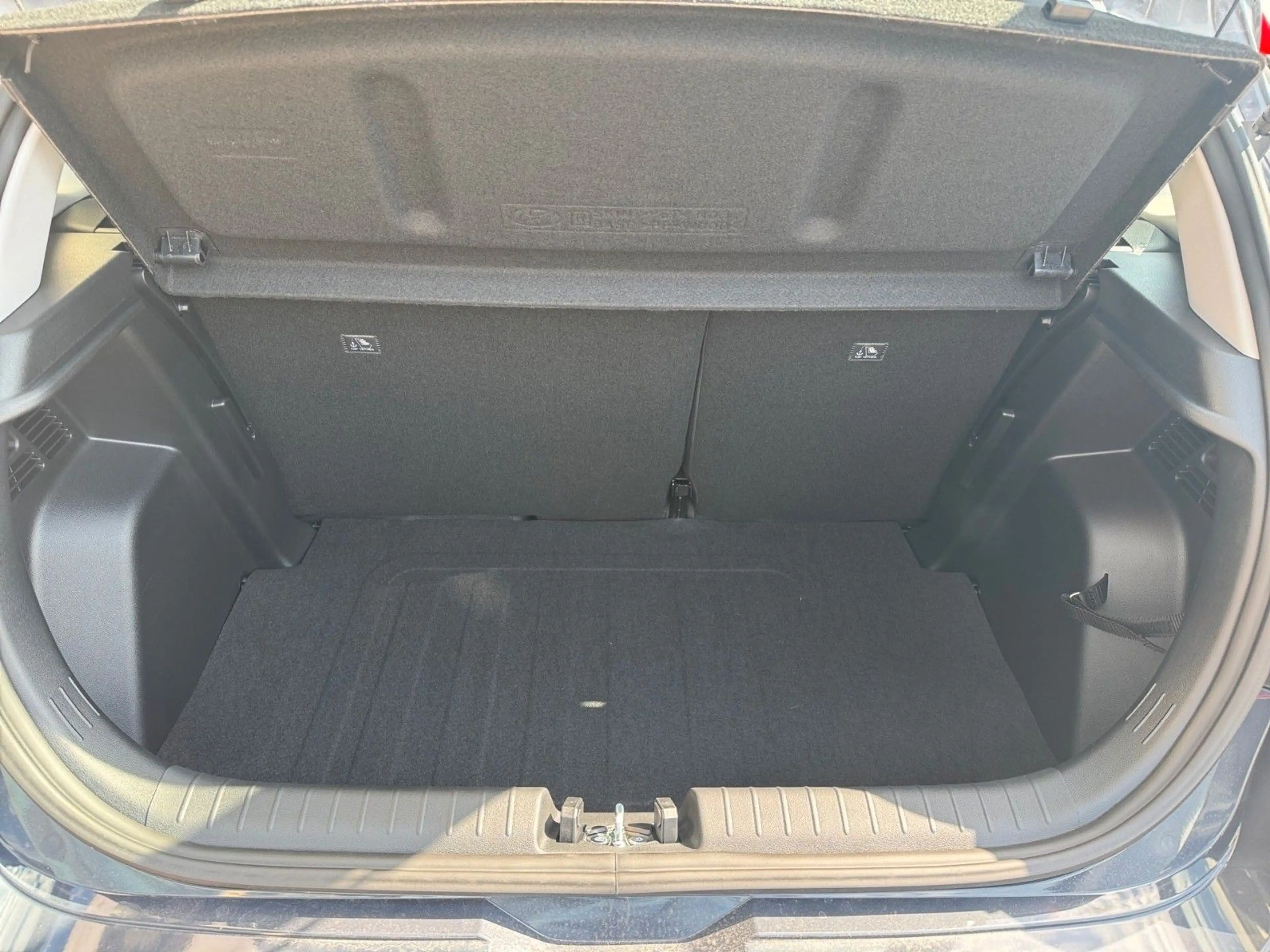 Hyundai i20 Select — photo 12