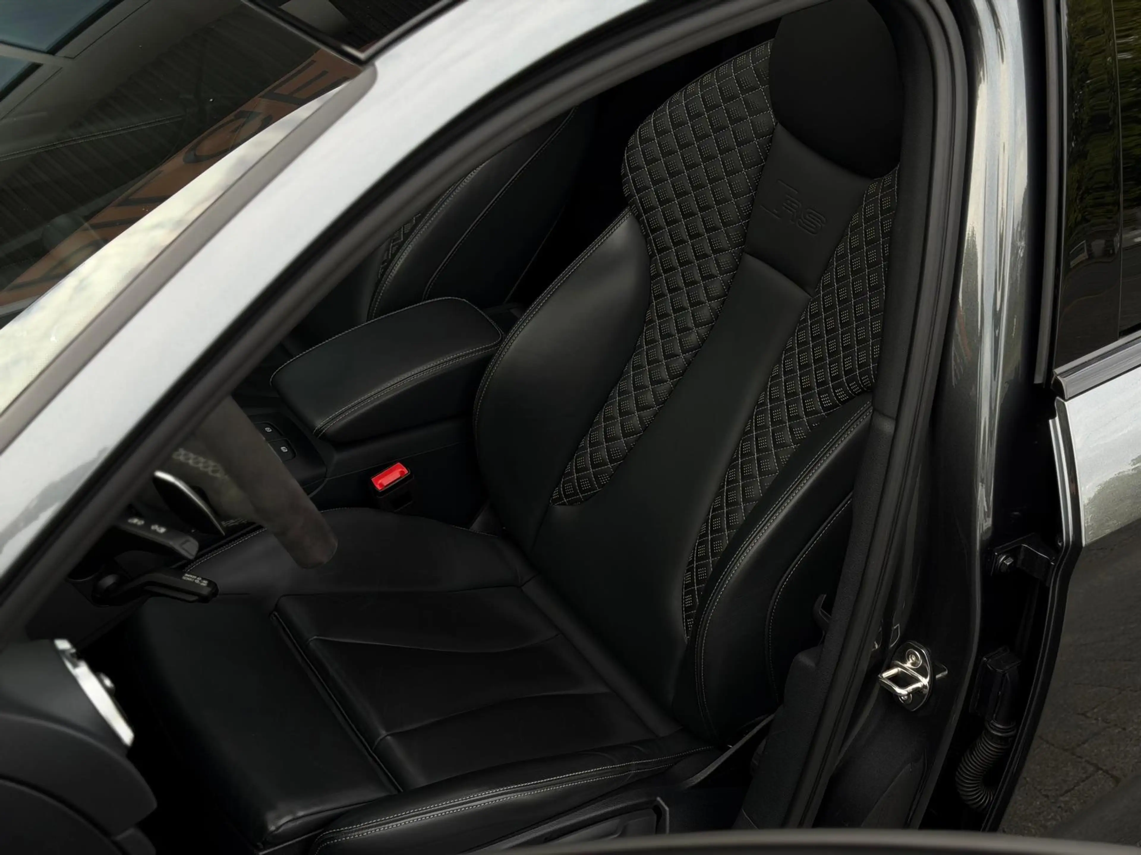 Audi RS3 Limo*B&O*Matrix*Pano*APR*Schale*Digital*ACC — photo 4