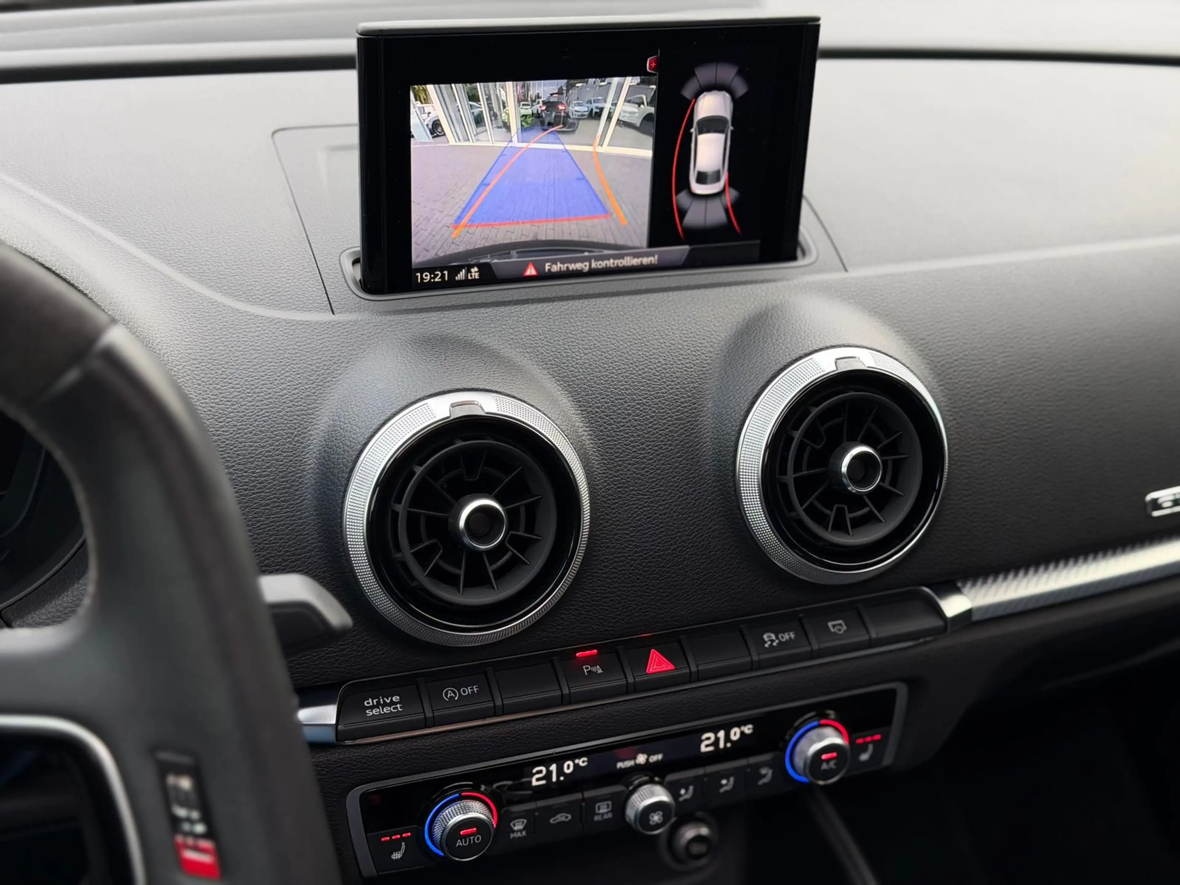 Audi RS3 Limo*B&O*Matrix*Pano*APR*Schale*Digital*ACC — photo 14
