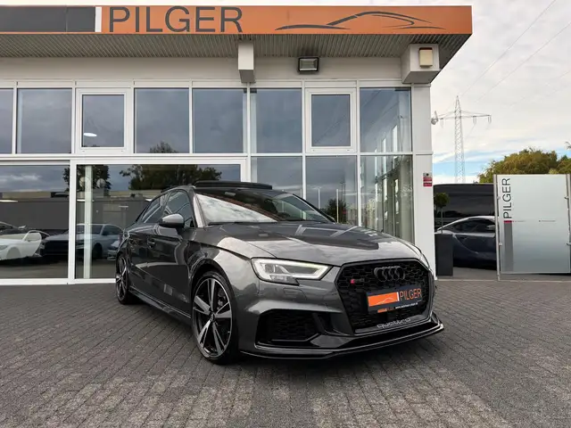 Audi RS3 Limo*B&O*Matrix*Pano*APR*Schale*Digital*ACC