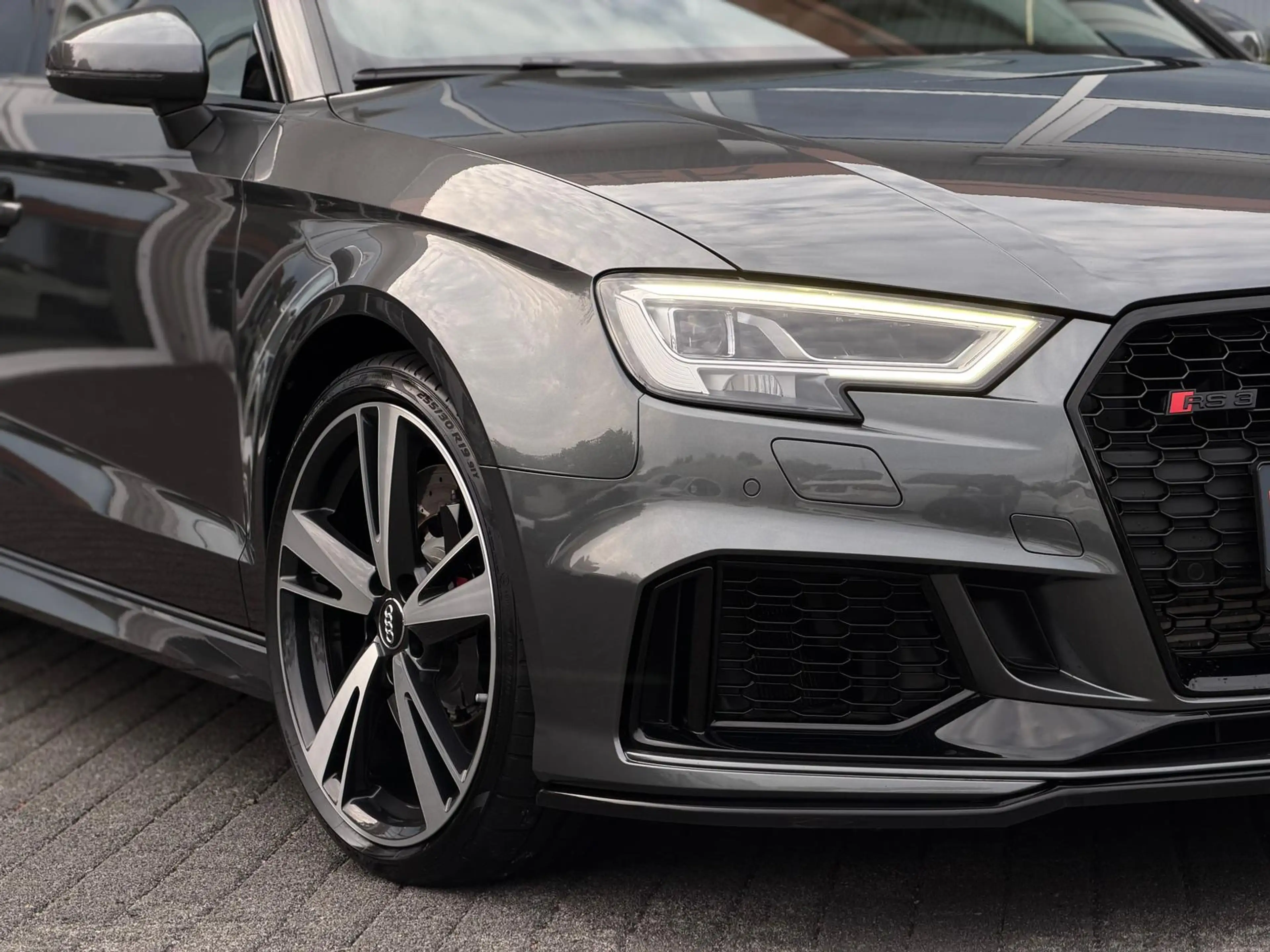Audi RS3 Limo*B&O*Matrix*Pano*APR*Schale*Digital*ACC — photo 6