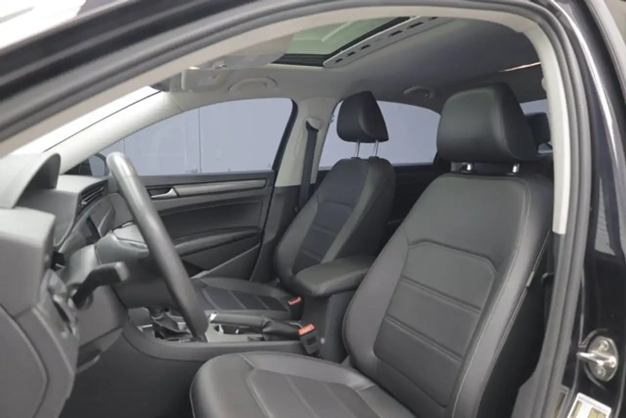 Volkswagen Passat photo Volkswagen Passat