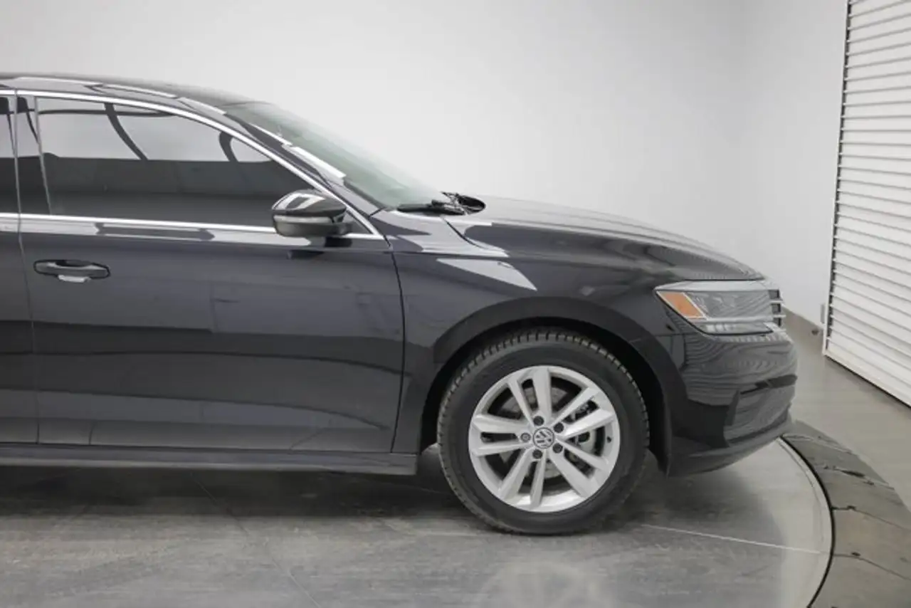 Volkswagen Passat photo Volkswagen Passat