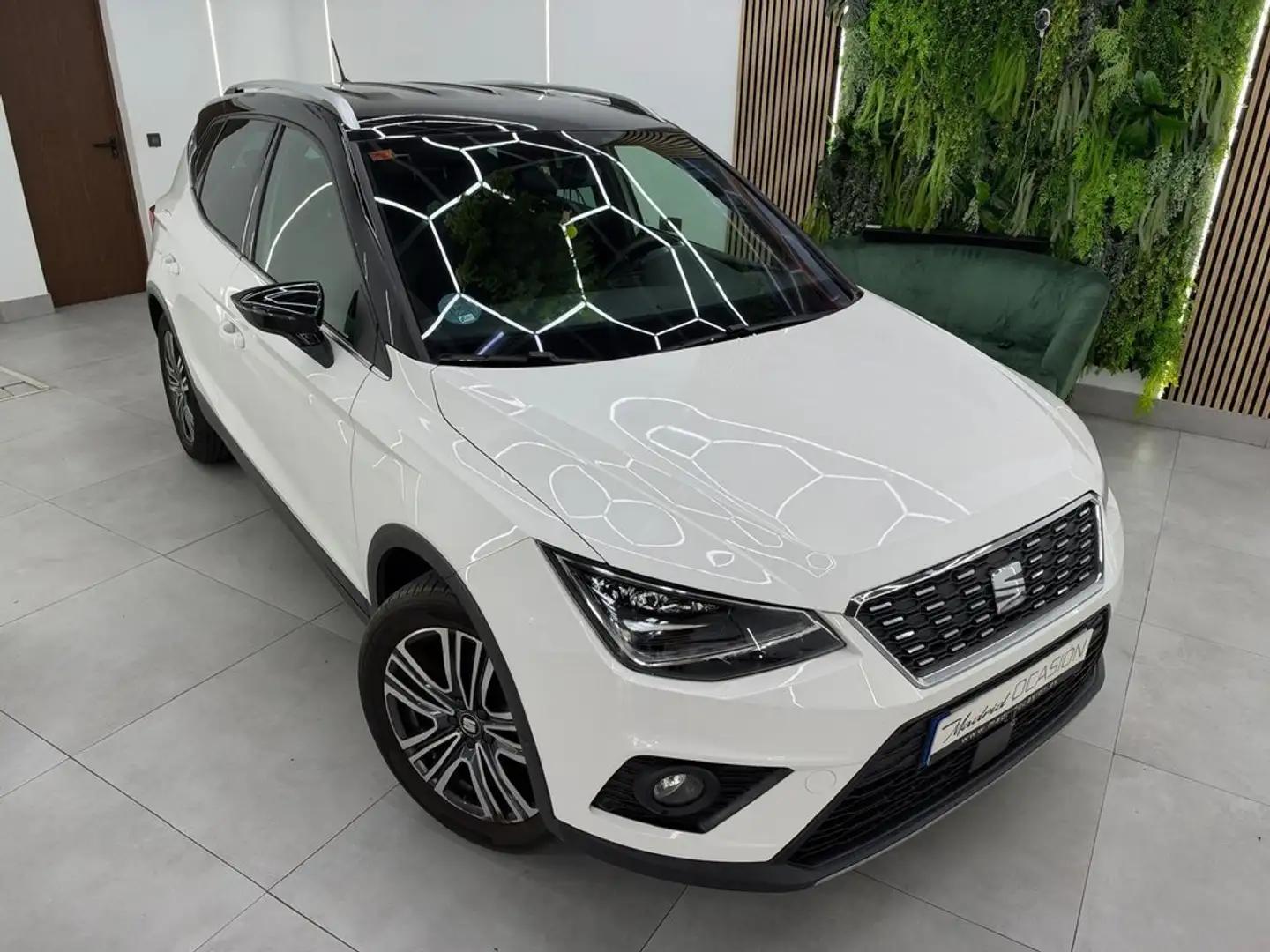 SEAT Arona 1.0 TSI 81kW Xcellence Go Eco Blanco - 2