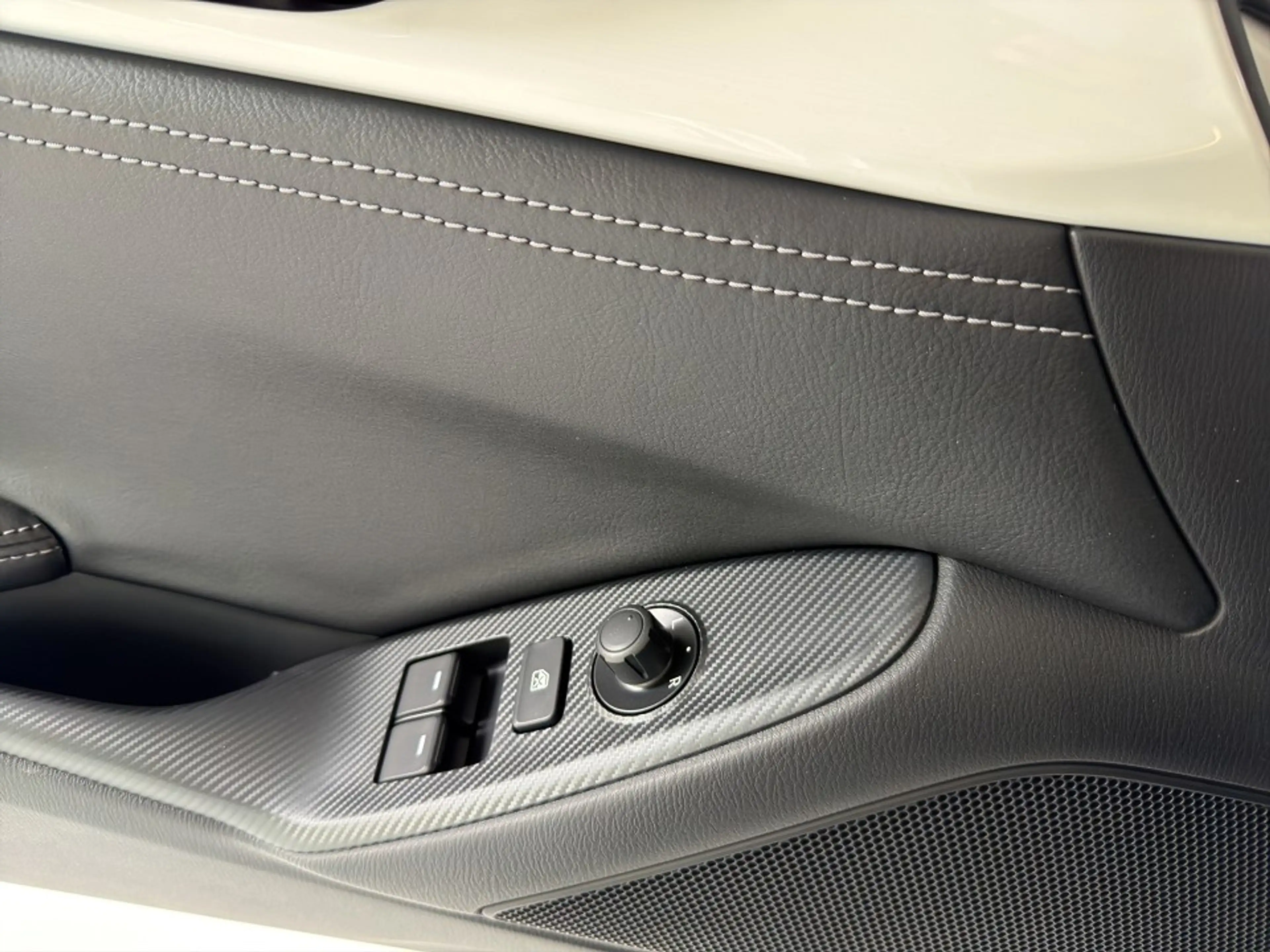 Mazda MX-5 1.5L SKYACTIV-G 132 Exclusive-line — photo 13