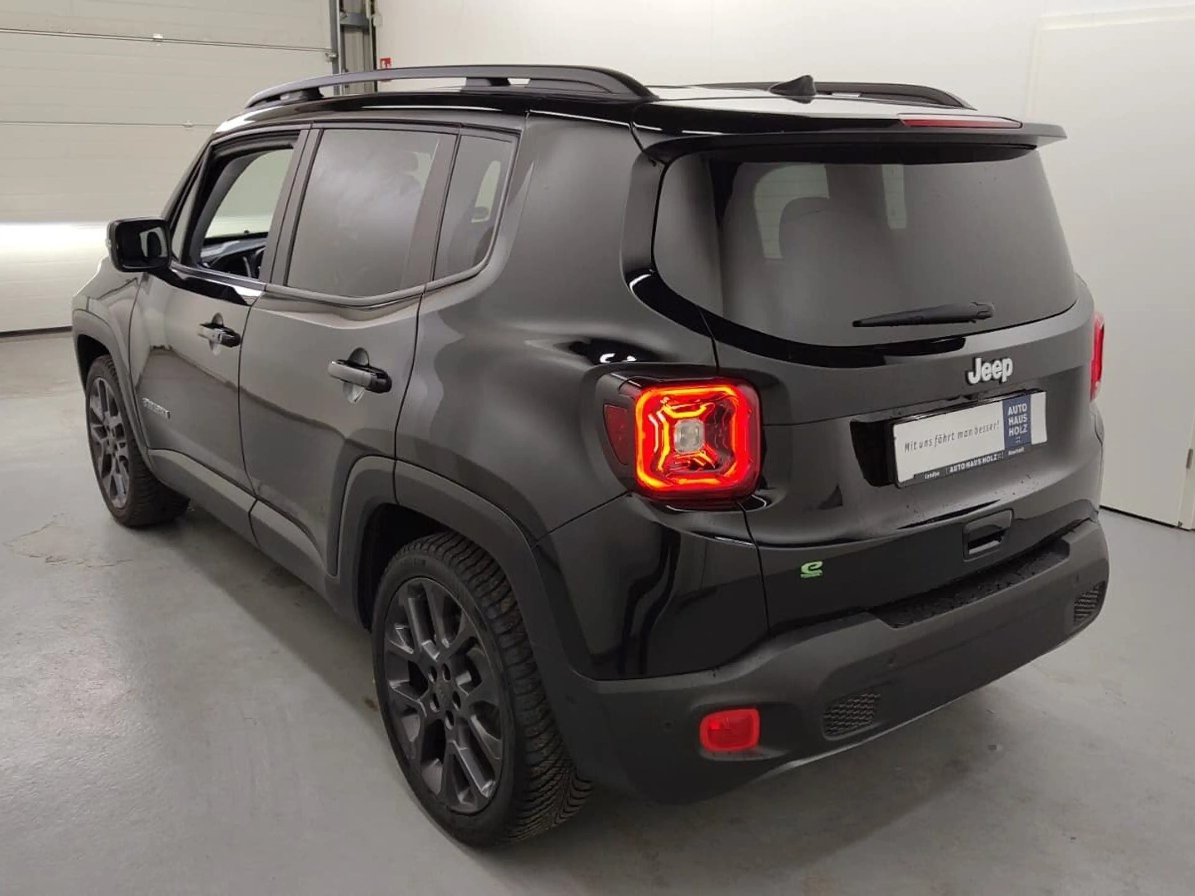 Jeep Renegade 1.5 MultiAir MHEV Altitude Automatik — photo 2