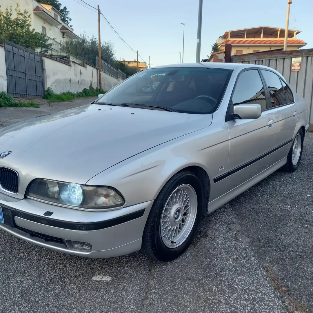 BMW 525 525d - 1