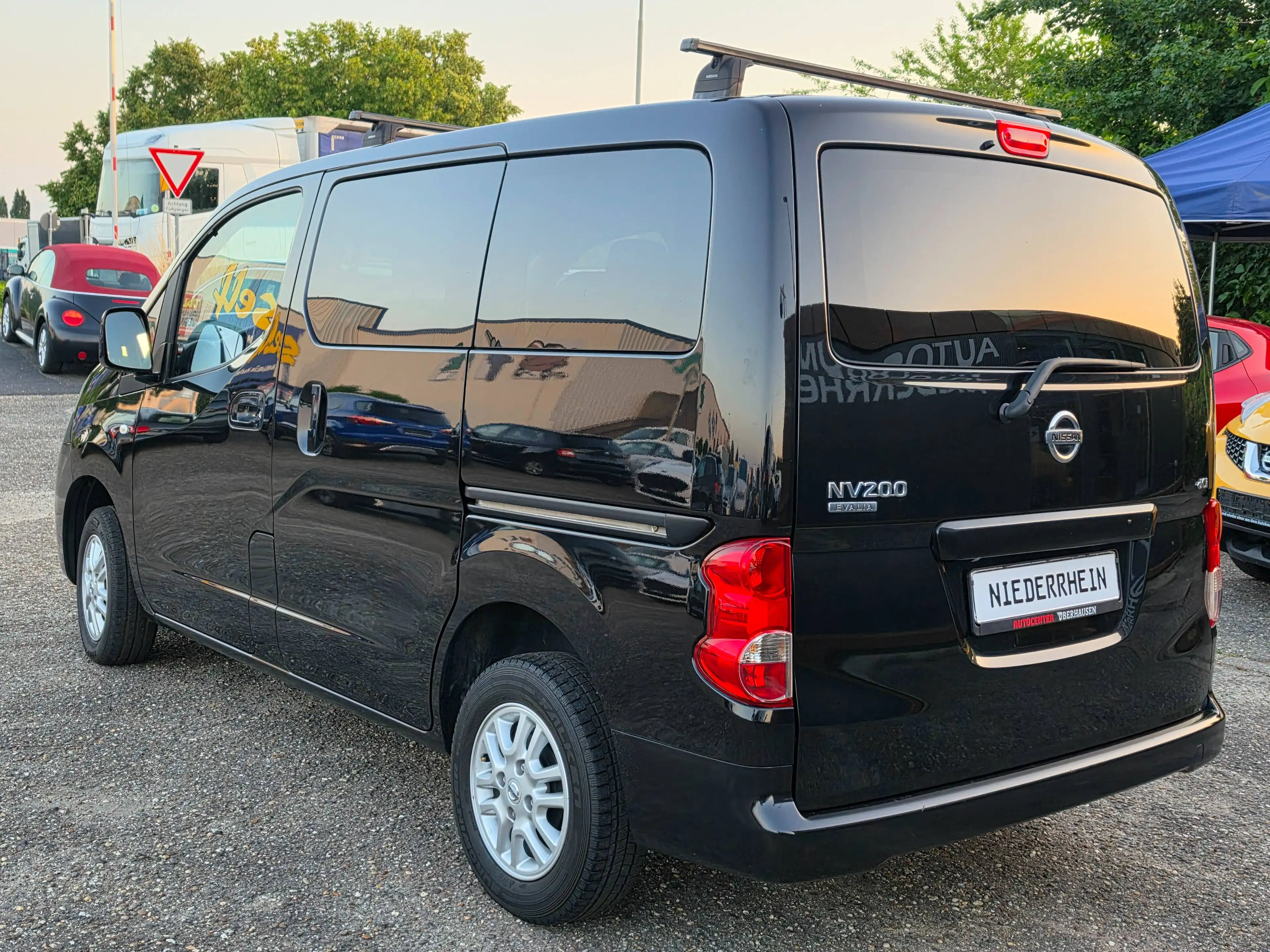 Nissan NV200 Evalia Premium 7. Sitzer TOP WIE NEU — photo 6