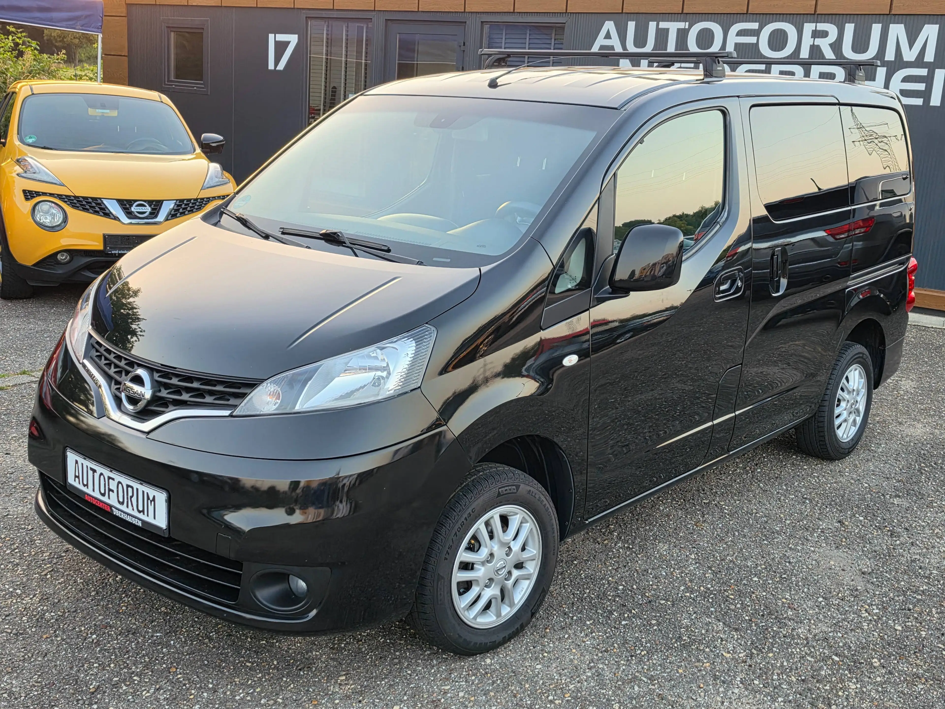Nissan NV200 Evalia Premium 7. Sitzer TOP WIE NEU — photo 2