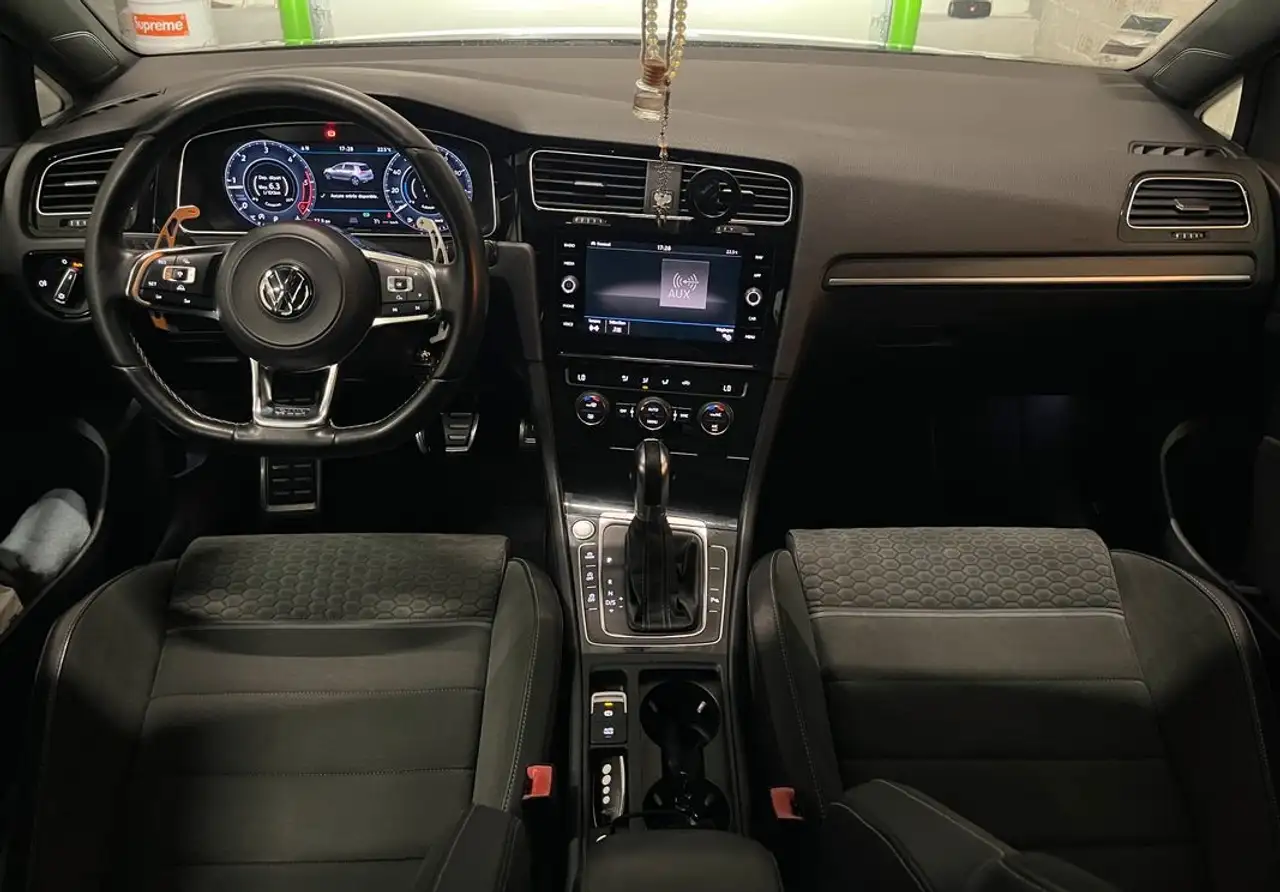 Volkswagen Golf Alltrack — photo 9