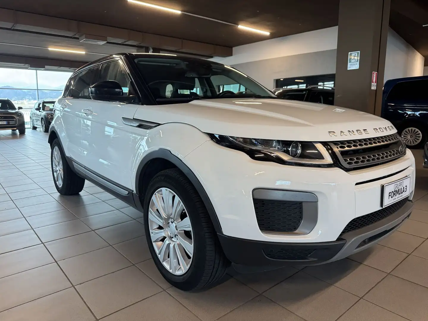 Land Rover Range Rover Evoque Range Rover Evoque 2.0 eD4 5p. Pure Bianco - 1