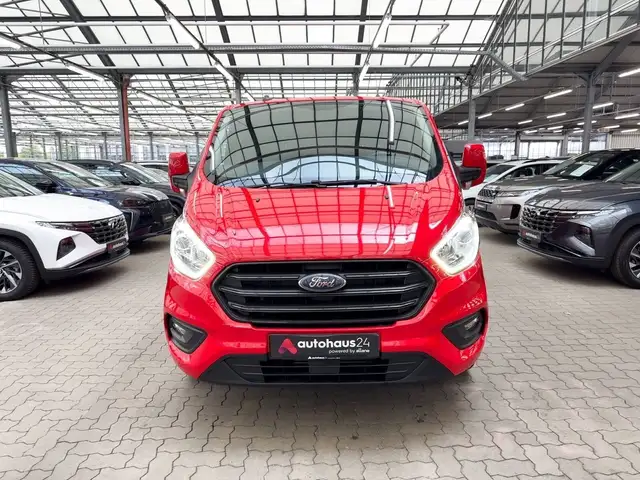 Ford Transit Custom view 2