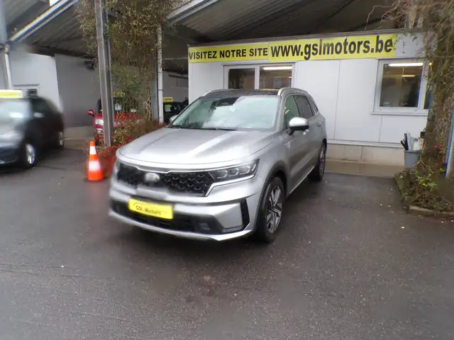 Kia Sorento 1.6HEV 180cv Gris 7pl automatic 4X4 03/21 83.190km