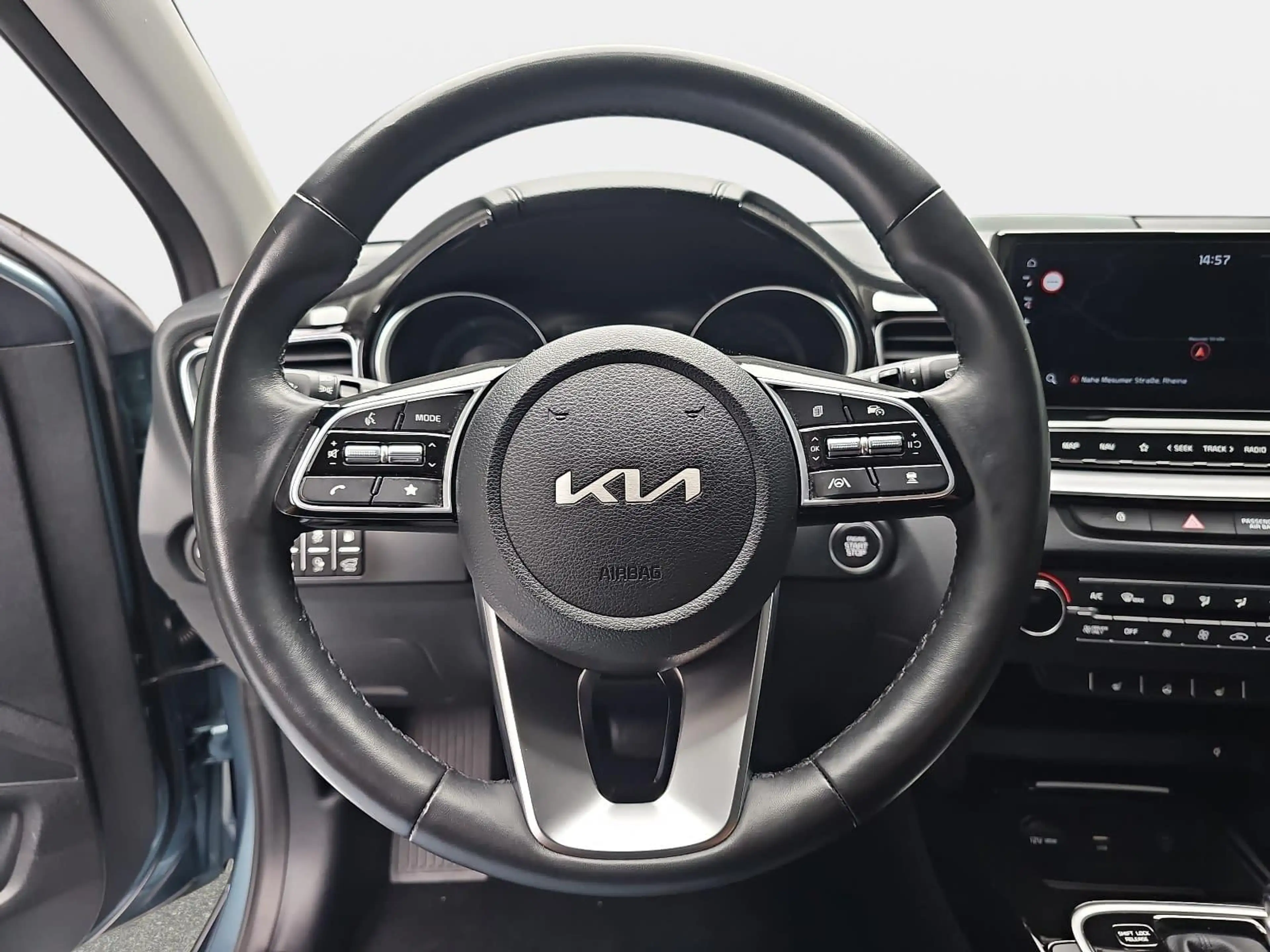 Kia Ceed SW / cee'd SW CEED SW 1.6 GDI PLUG-IN-HYBRID SPIRIT SITZKOMFORT — photo 14