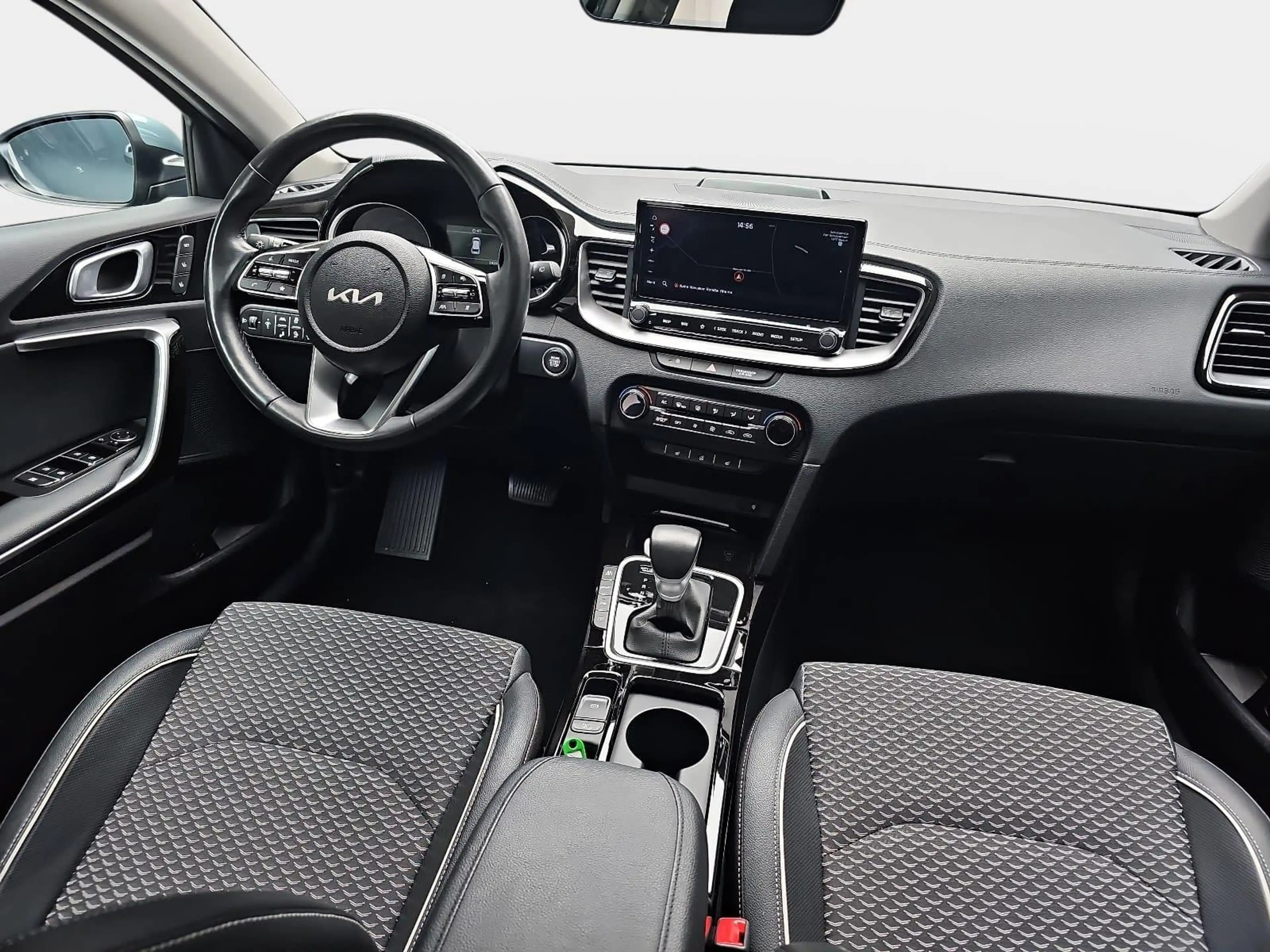 Kia Ceed SW / cee'd SW CEED SW 1.6 GDI PLUG-IN-HYBRID SPIRIT SITZKOMFORT — photo 9