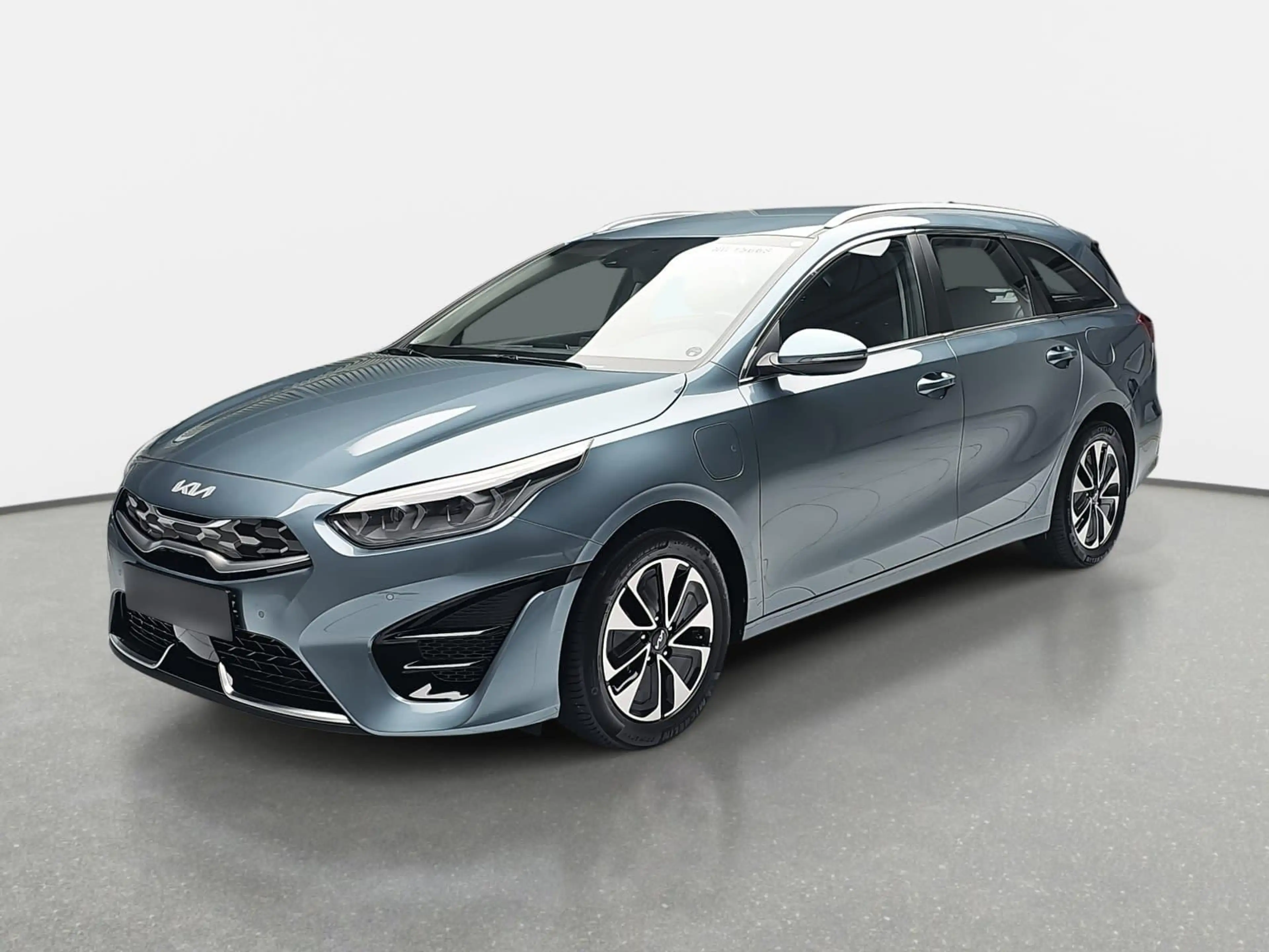 Kia Ceed SW / cee'd SW CEED SW 1.6 GDI PLUG-IN-HYBRID SPIRIT SITZKOMFORT — photo 2