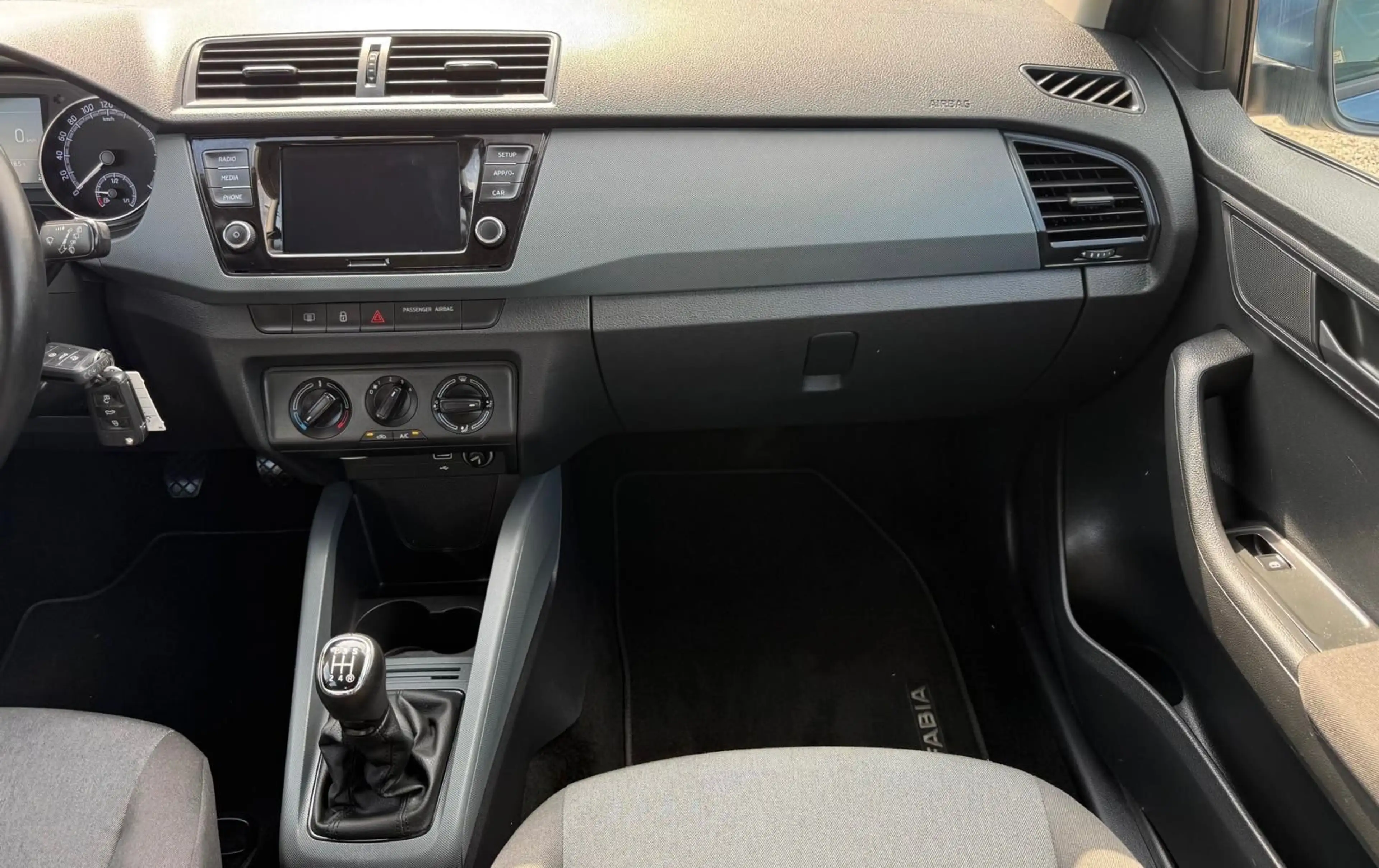 Skoda Fabia Cool Plus Sportsitze Sport Lenkrad — photo 14