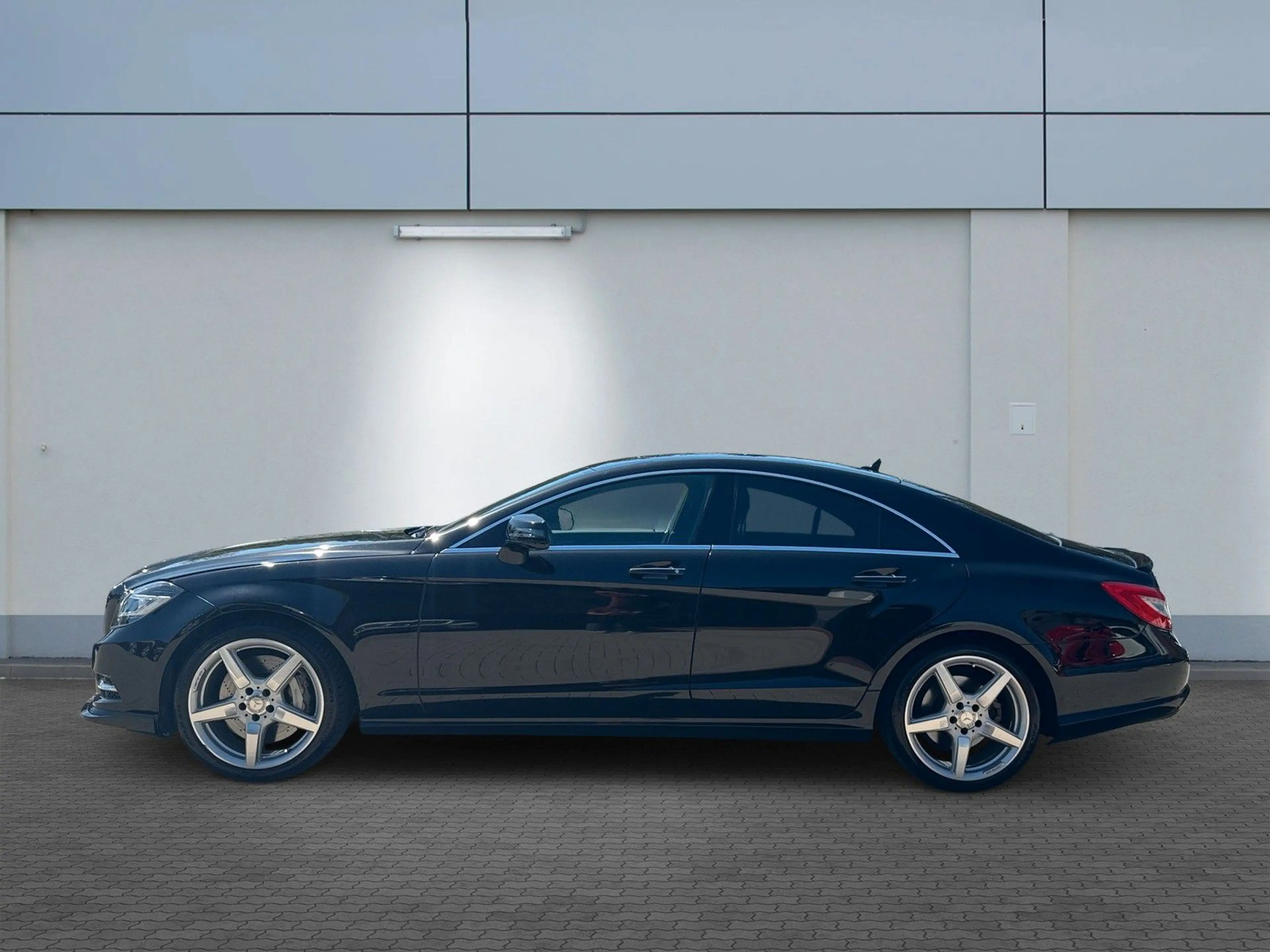 Mercedes-Benz CLS 500 AMG Line *XEN*NAV*SITZKLIMA*MASSAGE*TOP — photo 4