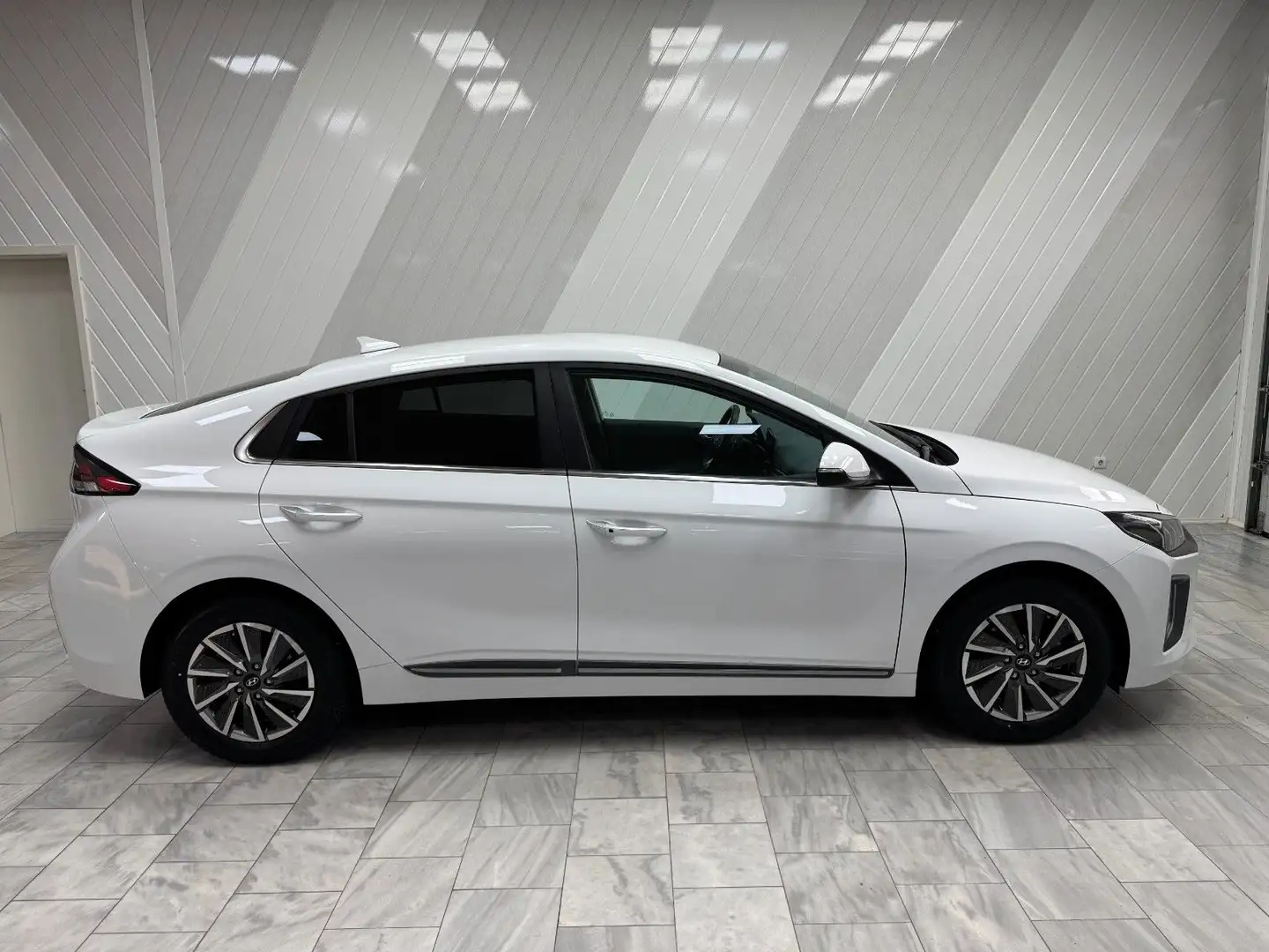 Hyundai IONIQ Ioniq Prime Elektro Bílá - 2