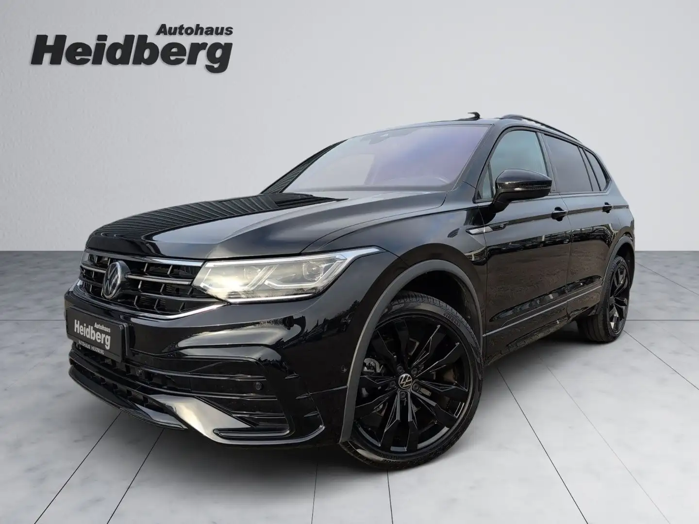 Volkswagen Tiguan Allspace R-LINE BLACK AHK 20" Pano H&K Noir - 1
