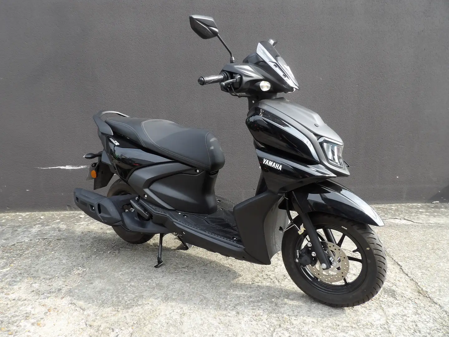 Yamaha Noir - 2