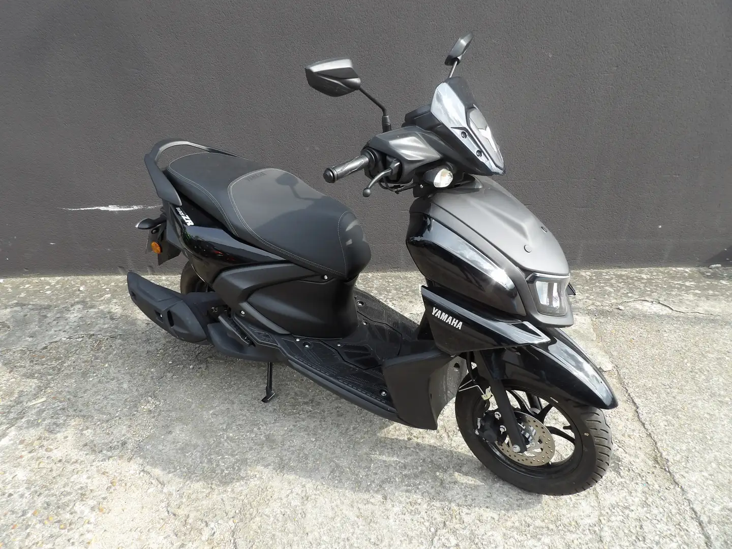Yamaha Noir - 1