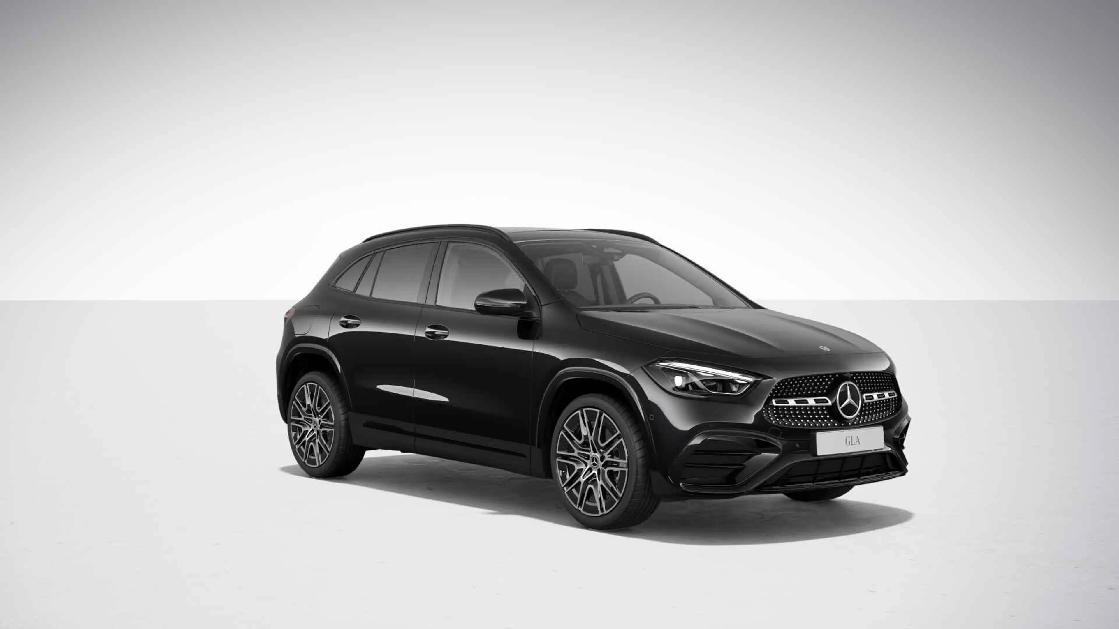 Mercedes-Benz GLA 250 e '140 Years Edition' — photo 2
