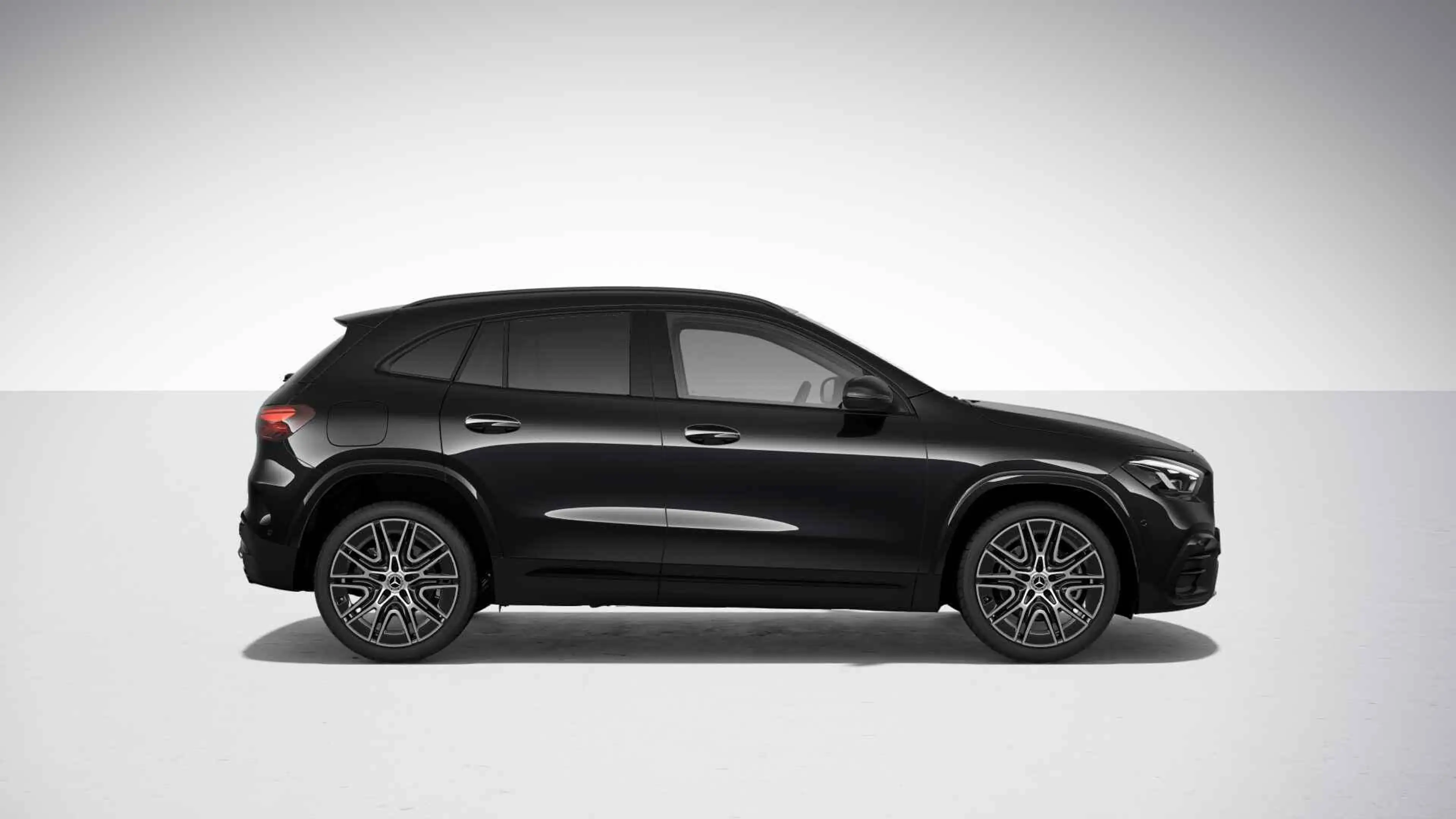 Mercedes-Benz GLA 250 e '140 Years Edition' — photo 8