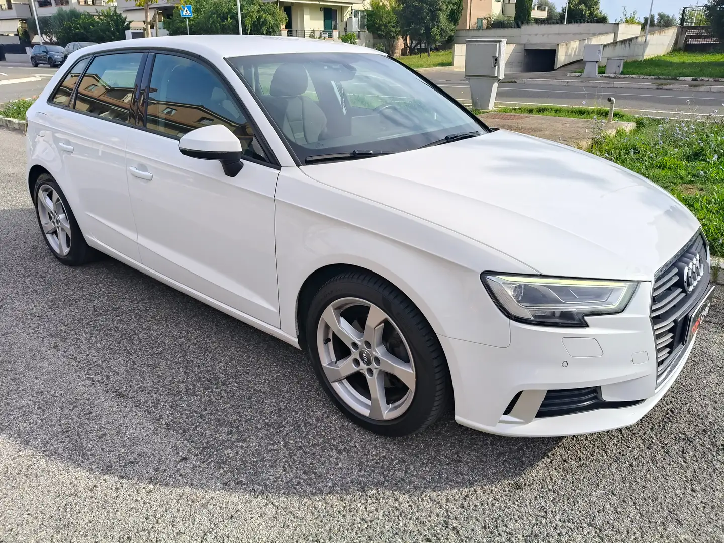 Audi A3 A3 Sportback 30 1.6 tdi Sport 116cv Bianco - 2
