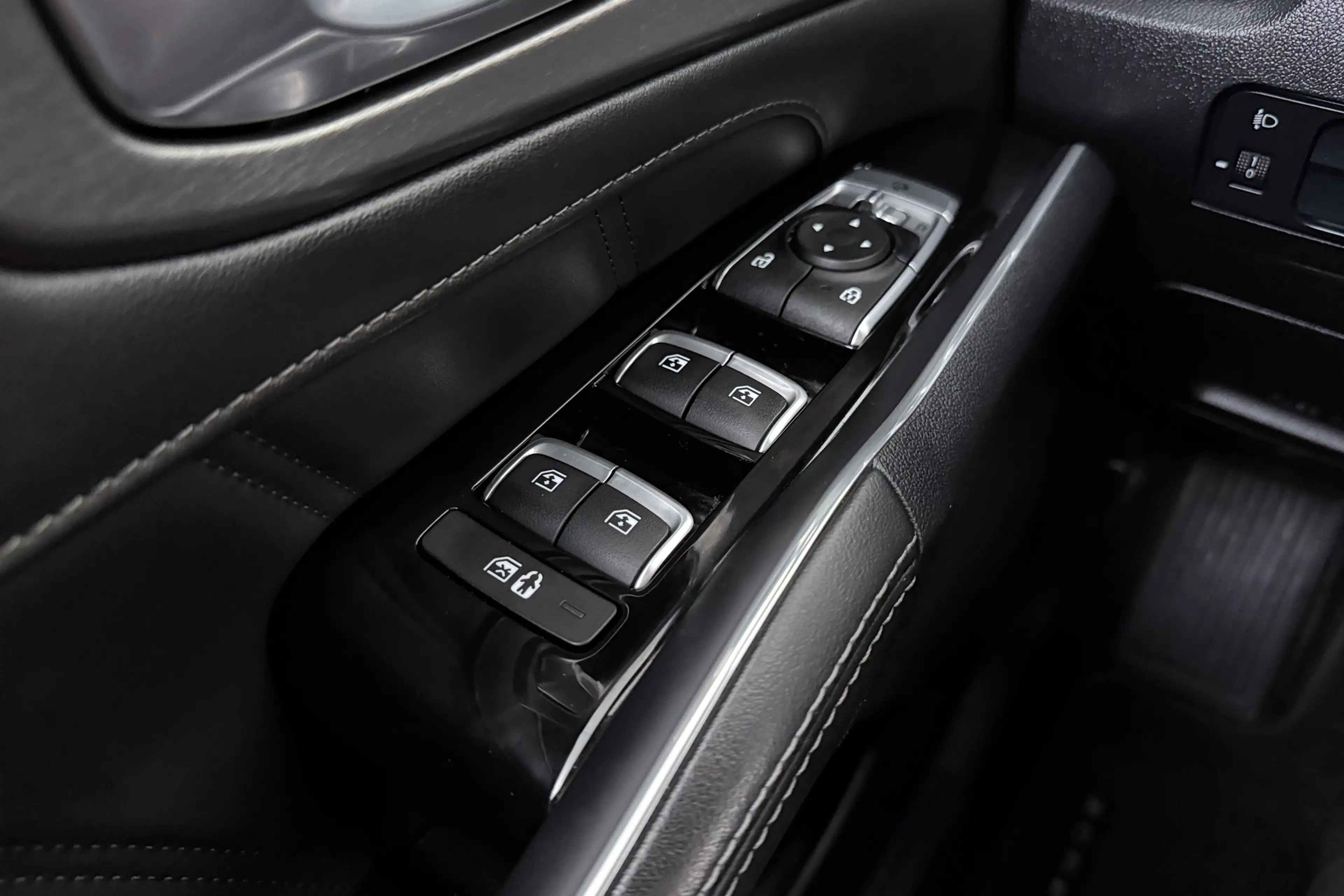 Kia Sorento 1.6 T-GDI Plug-in Hybrid 4WD ExecutiveLine 7p. Pan — photo 18