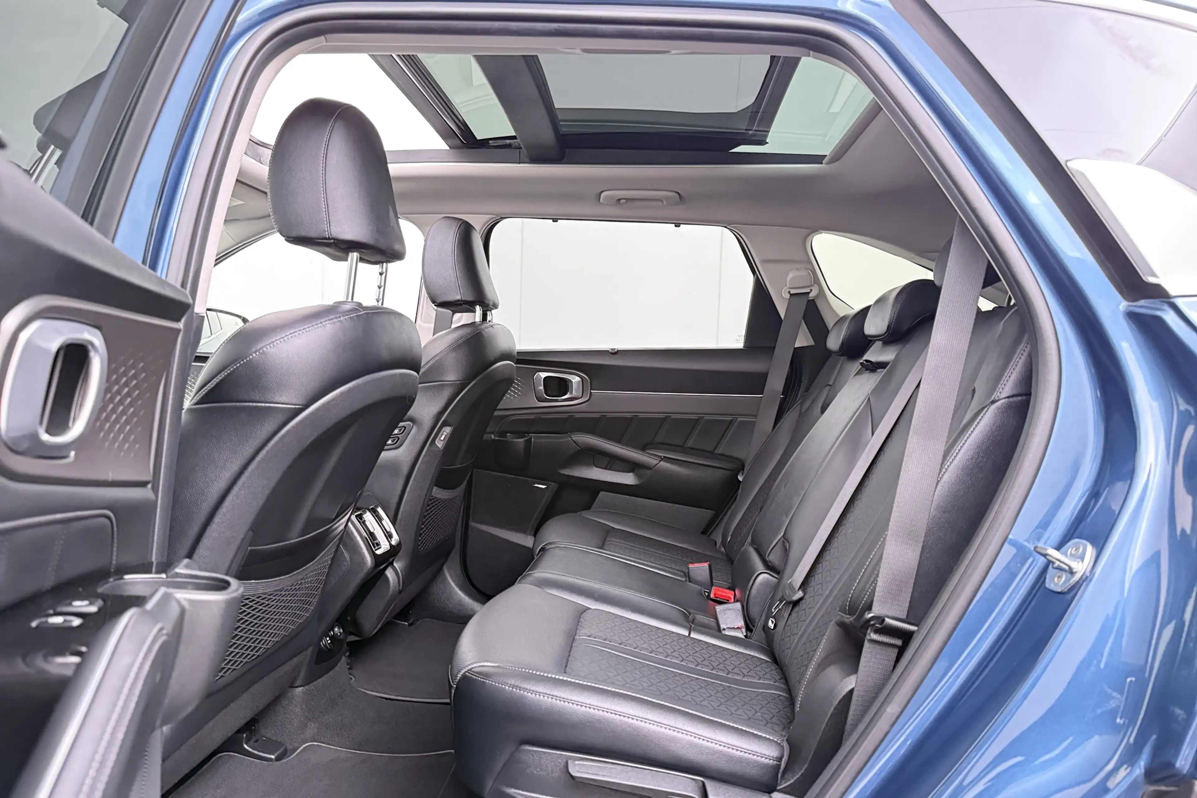 Kia Sorento 1.6 T-GDI Plug-in Hybrid 4WD ExecutiveLine 7p. Pan — photo 12