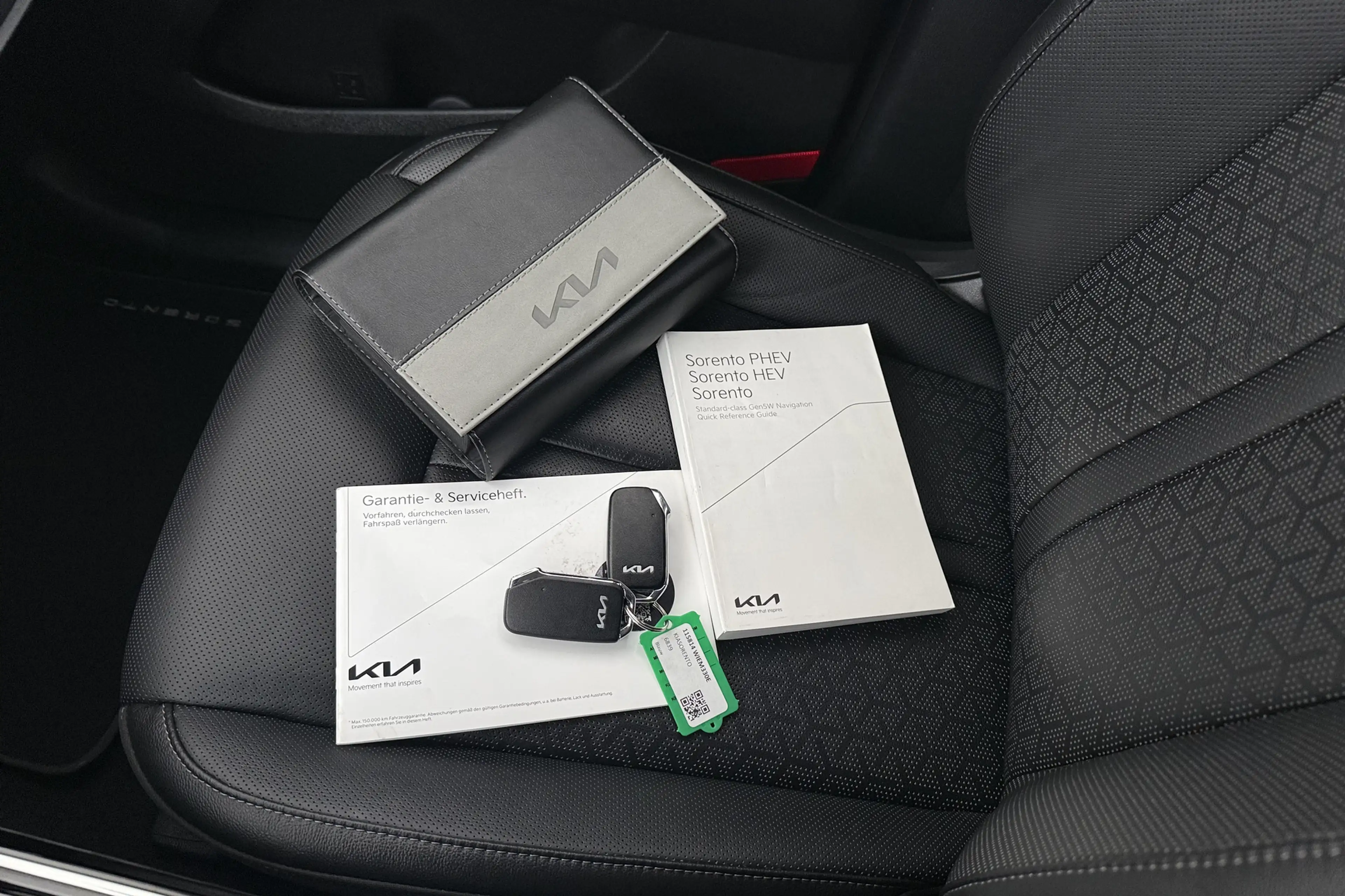 Kia Sorento 1.6 T-GDI Plug-in Hybrid 4WD ExecutiveLine 7p. Pan — photo 29