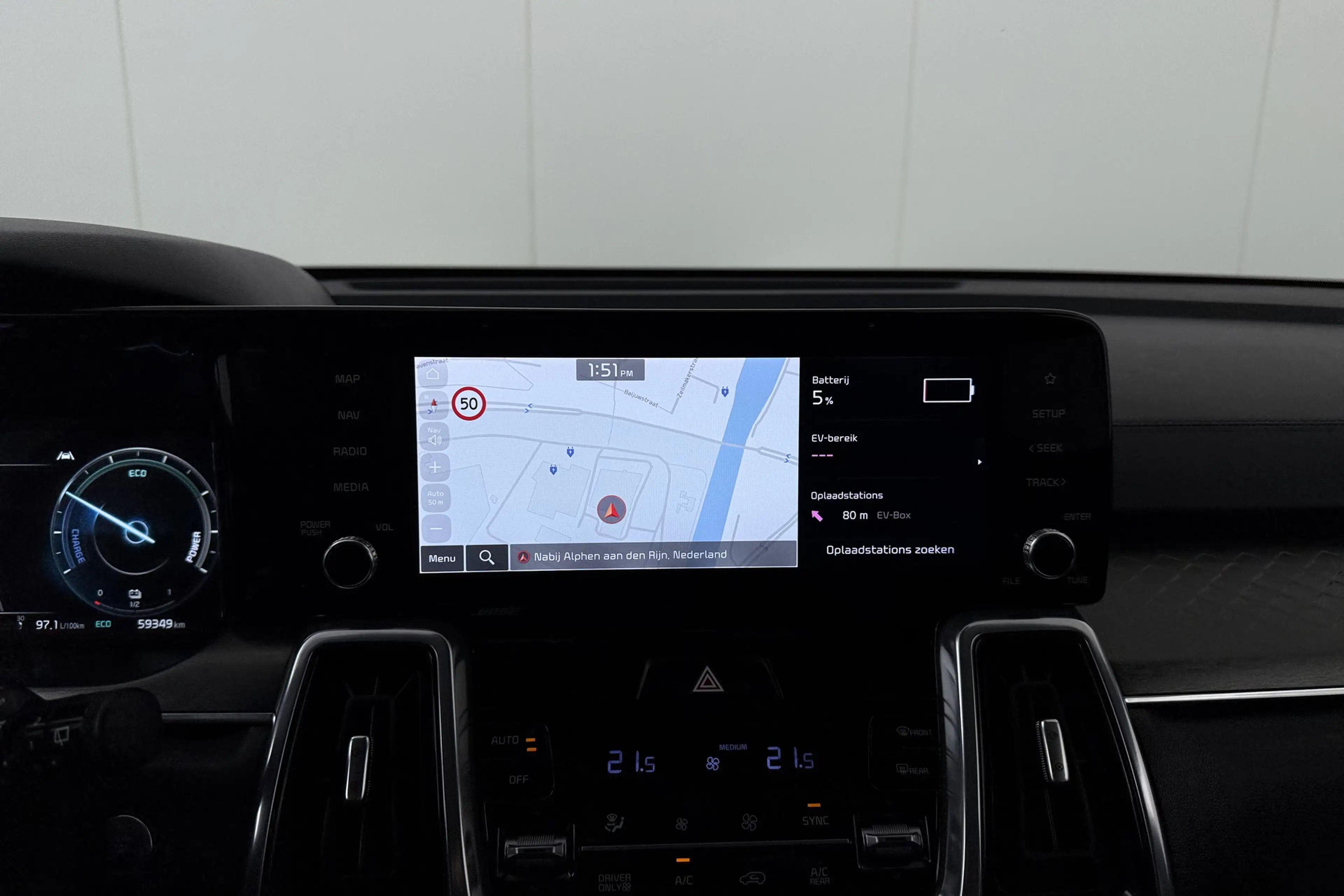 Kia Sorento 1.6 T-GDI Plug-in Hybrid 4WD ExecutiveLine 7p. Pan — photo 23