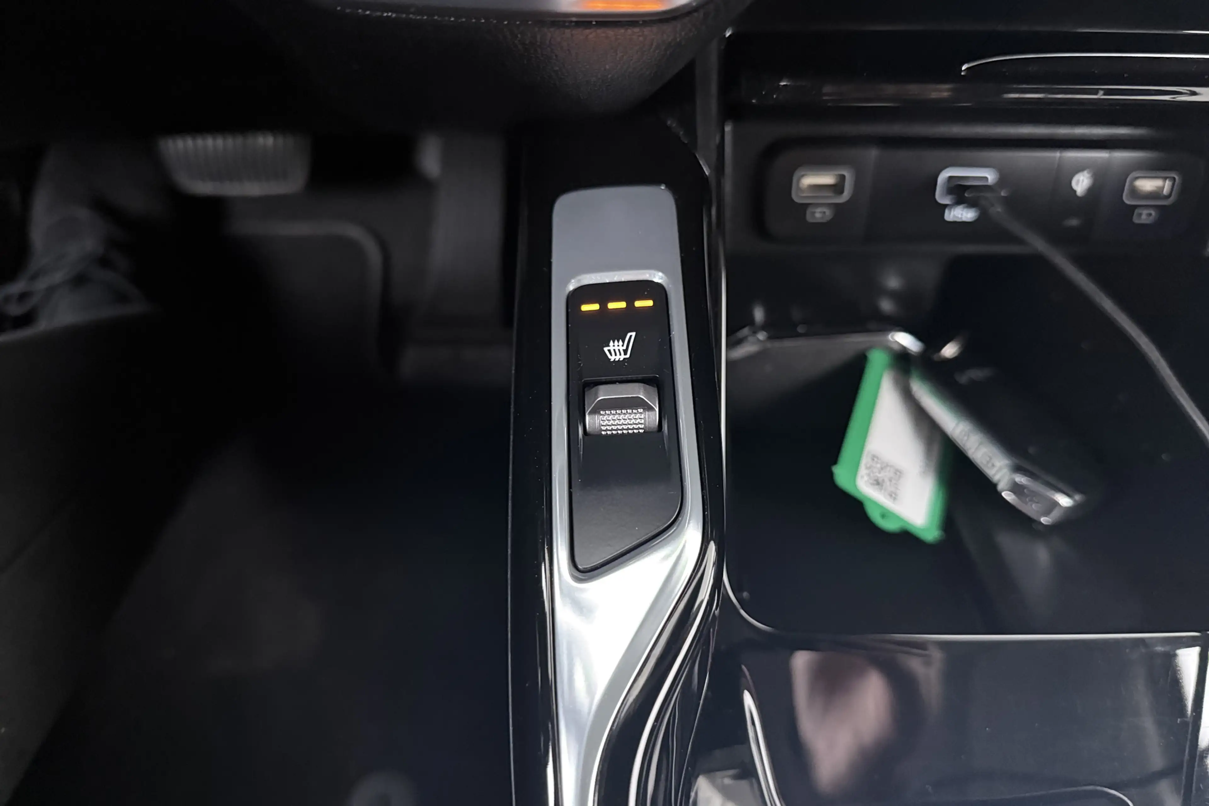 Kia Sorento 1.6 T-GDI Plug-in Hybrid 4WD ExecutiveLine 7p. Pan — photo 27