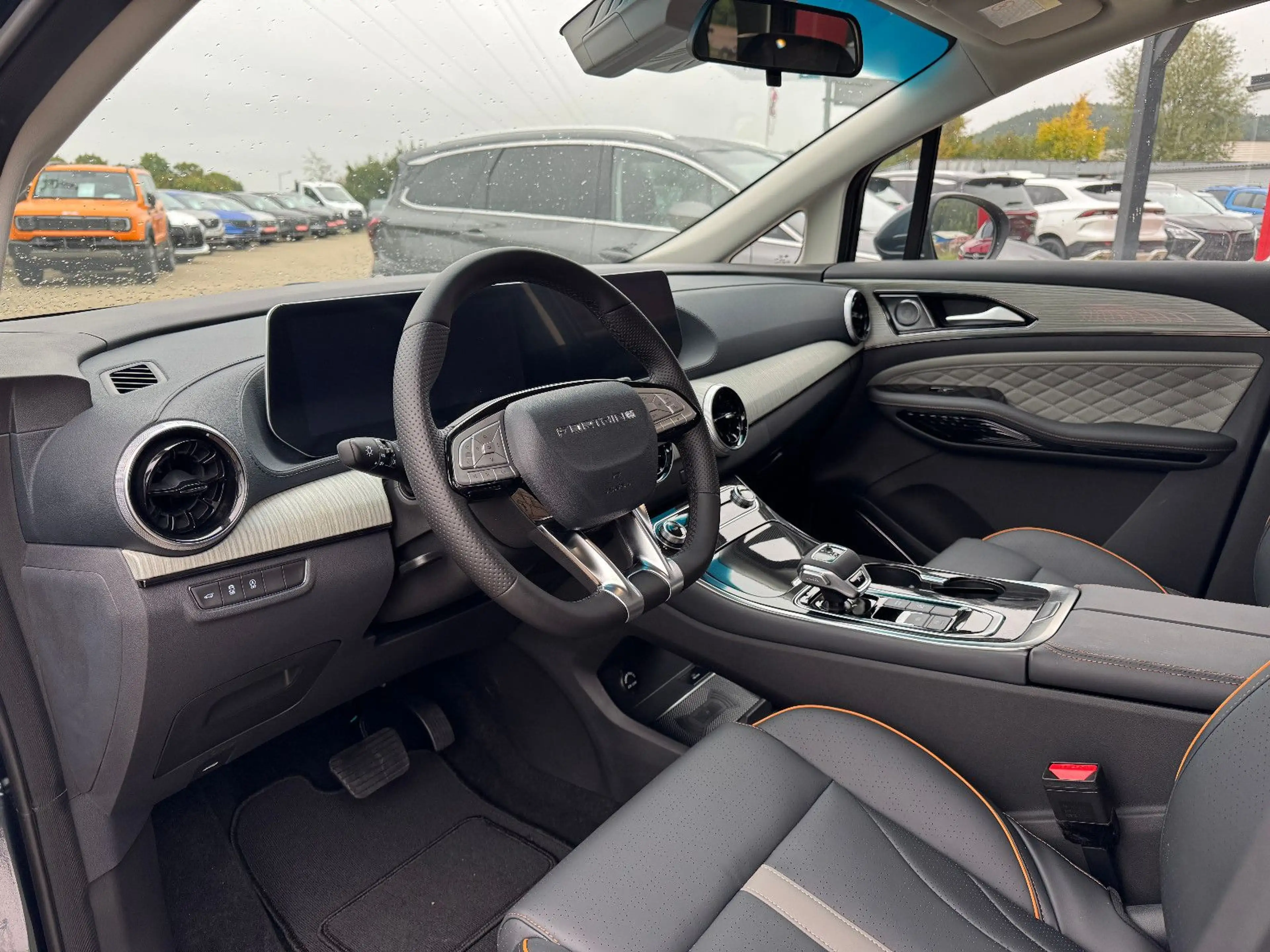 DFM Forthing 4 U-Tour ACC-Temp/Apple-Carplay-Android — photo 11