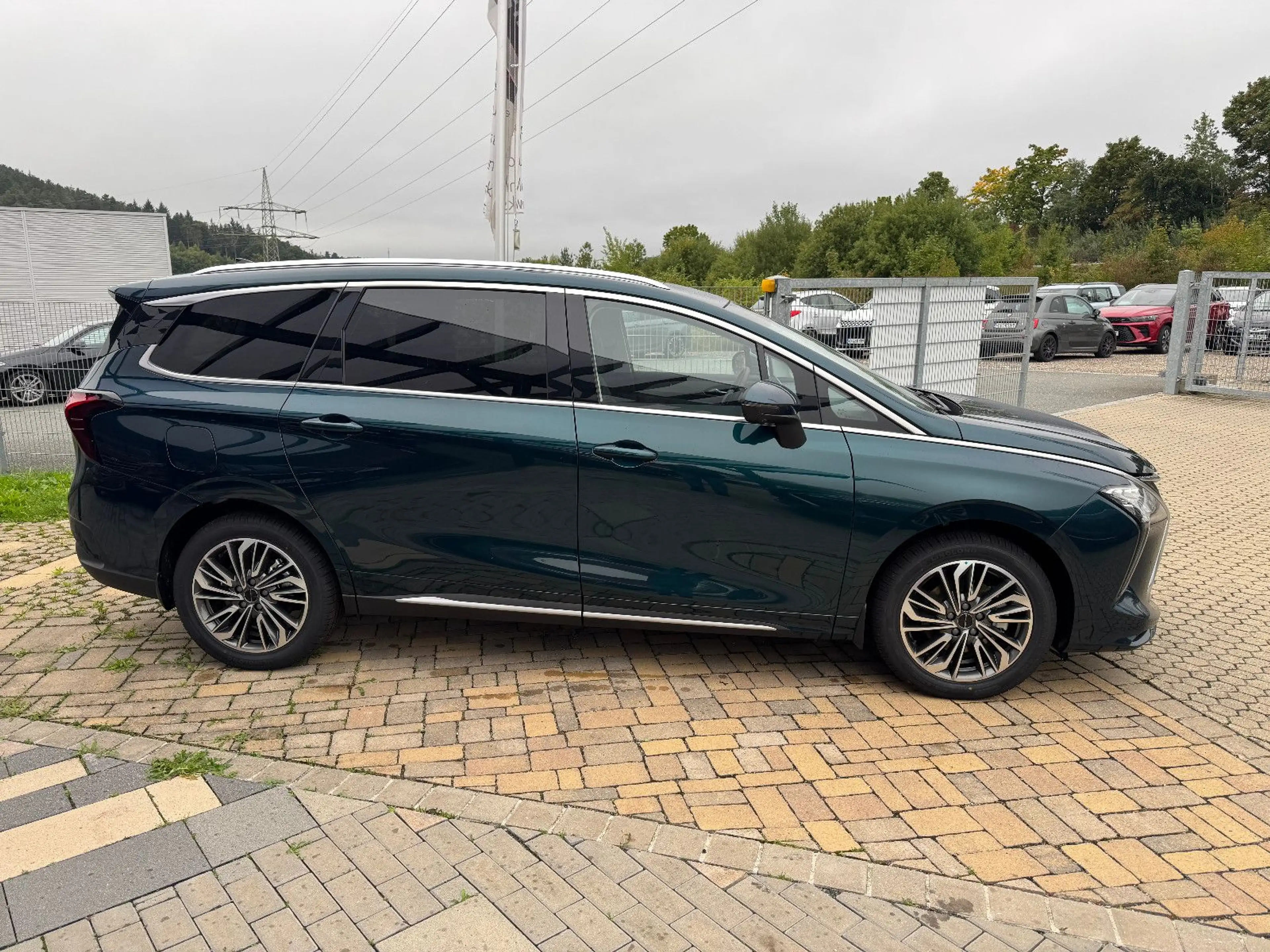 DFM Forthing 4 U-Tour ACC-Temp/Apple-Carplay-Android — photo 5