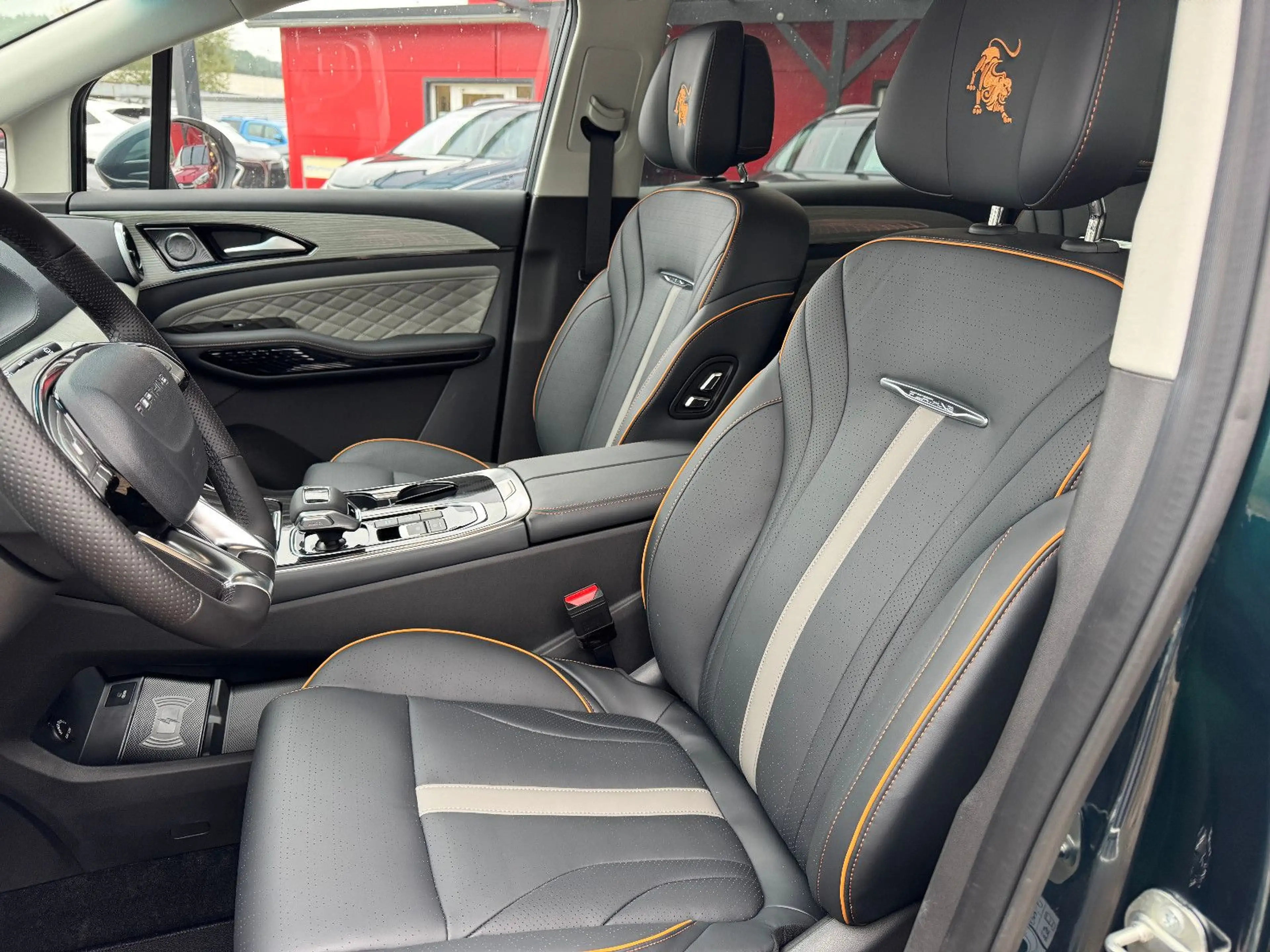 DFM Forthing 4 U-Tour ACC-Temp/Apple-Carplay-Android — photo 12
