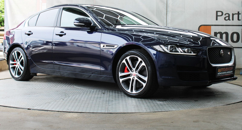 Jaguar XE S Automatik *Tüv&Inspektion Neu*Pano*Meridian — photo 9