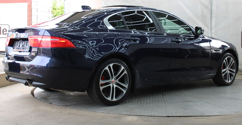 Jaguar XE S Automatik *Tüv&Inspektion Neu*Pano*Meridian — photo 7