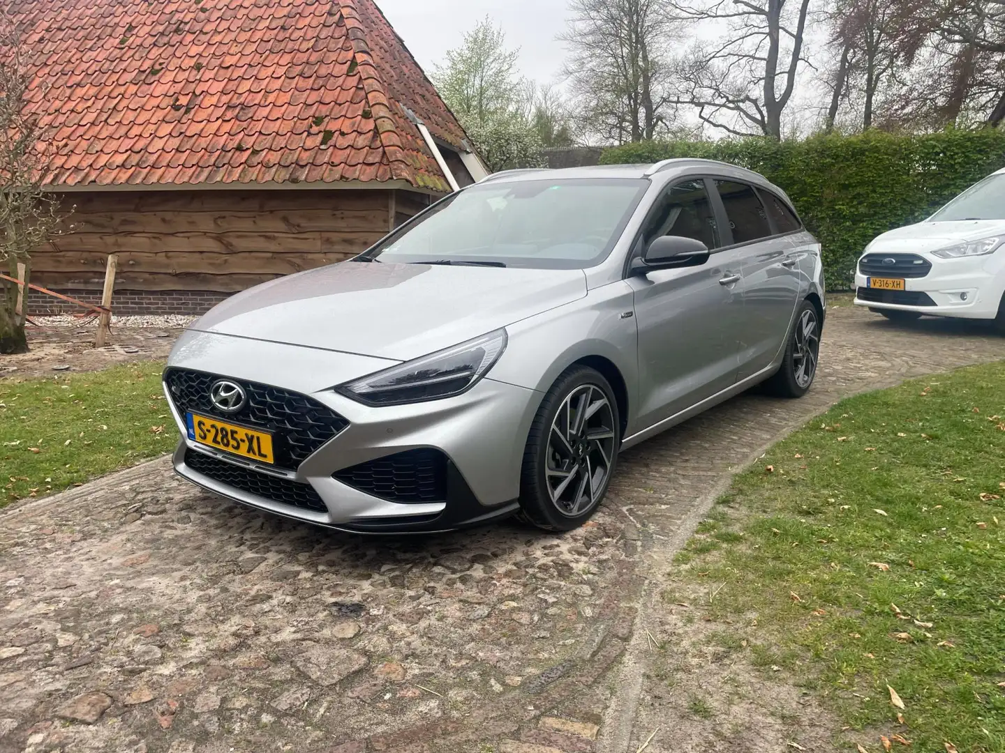 Hyundai i30 Wagon 1.5 T-GDi MHEV N Line-Navi-Carplay-Camera-Tr Grijs - 2