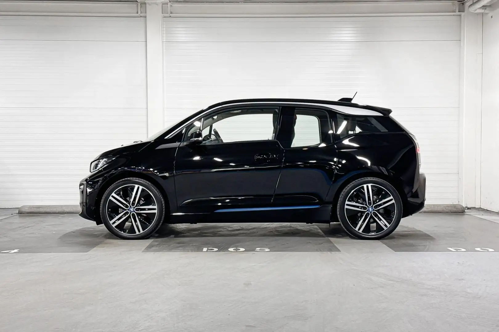 BMW i3 Executive Edition 120Ah 42 kWh Zwart - 2