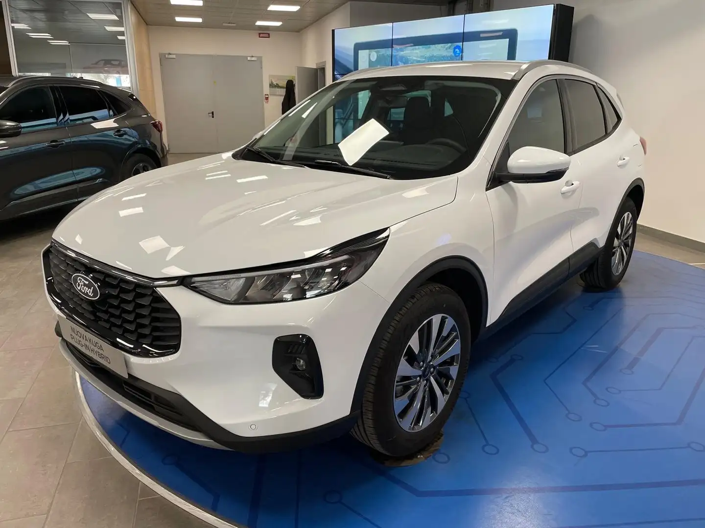 Ford Kuga 2.500 Full-Hybrid 180cv  Titanium, PRONTA CONSEGNA Bianco - 1