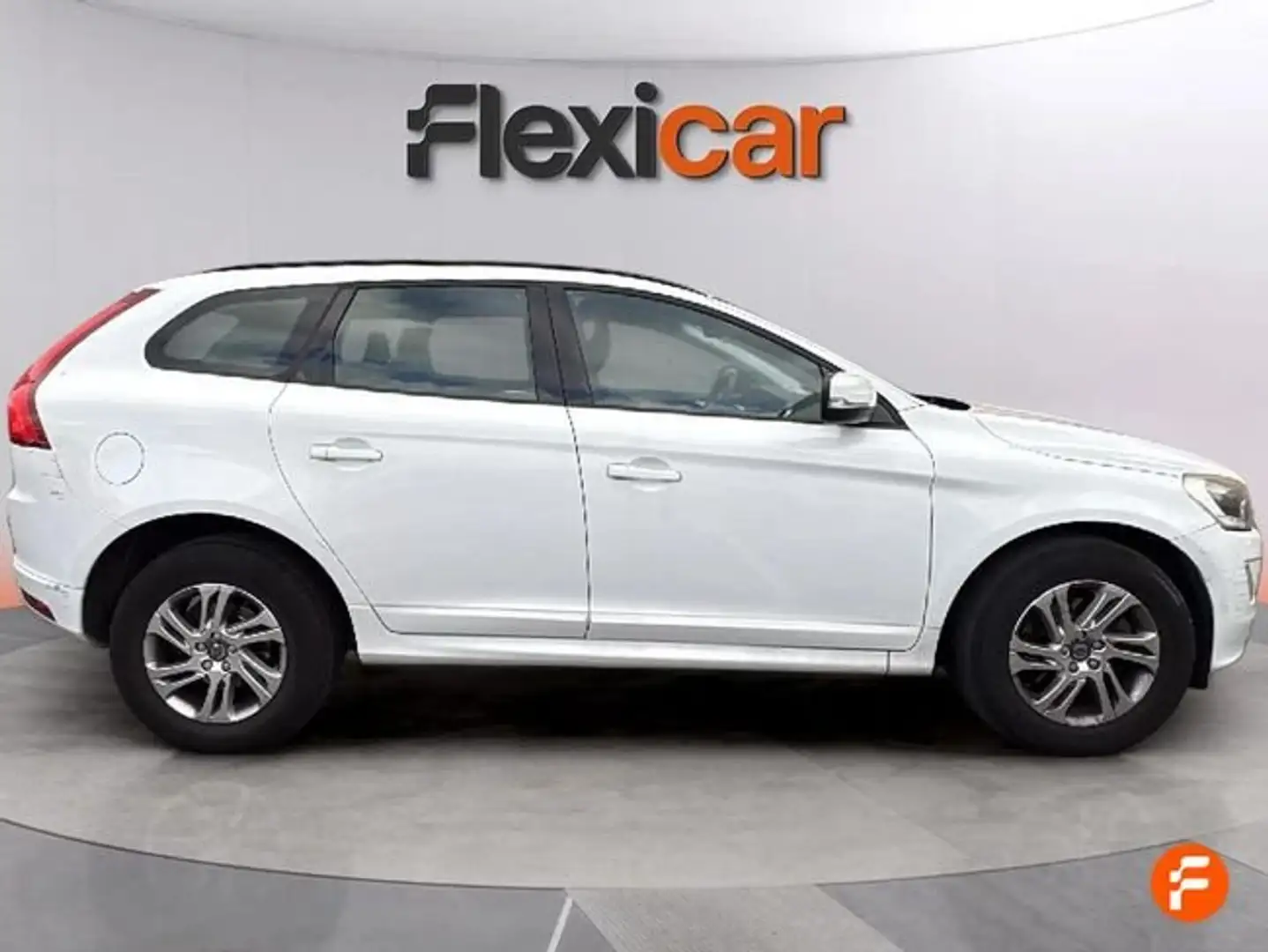 Volvo XC60 D3 Kinetic Aut. 150 White - 2